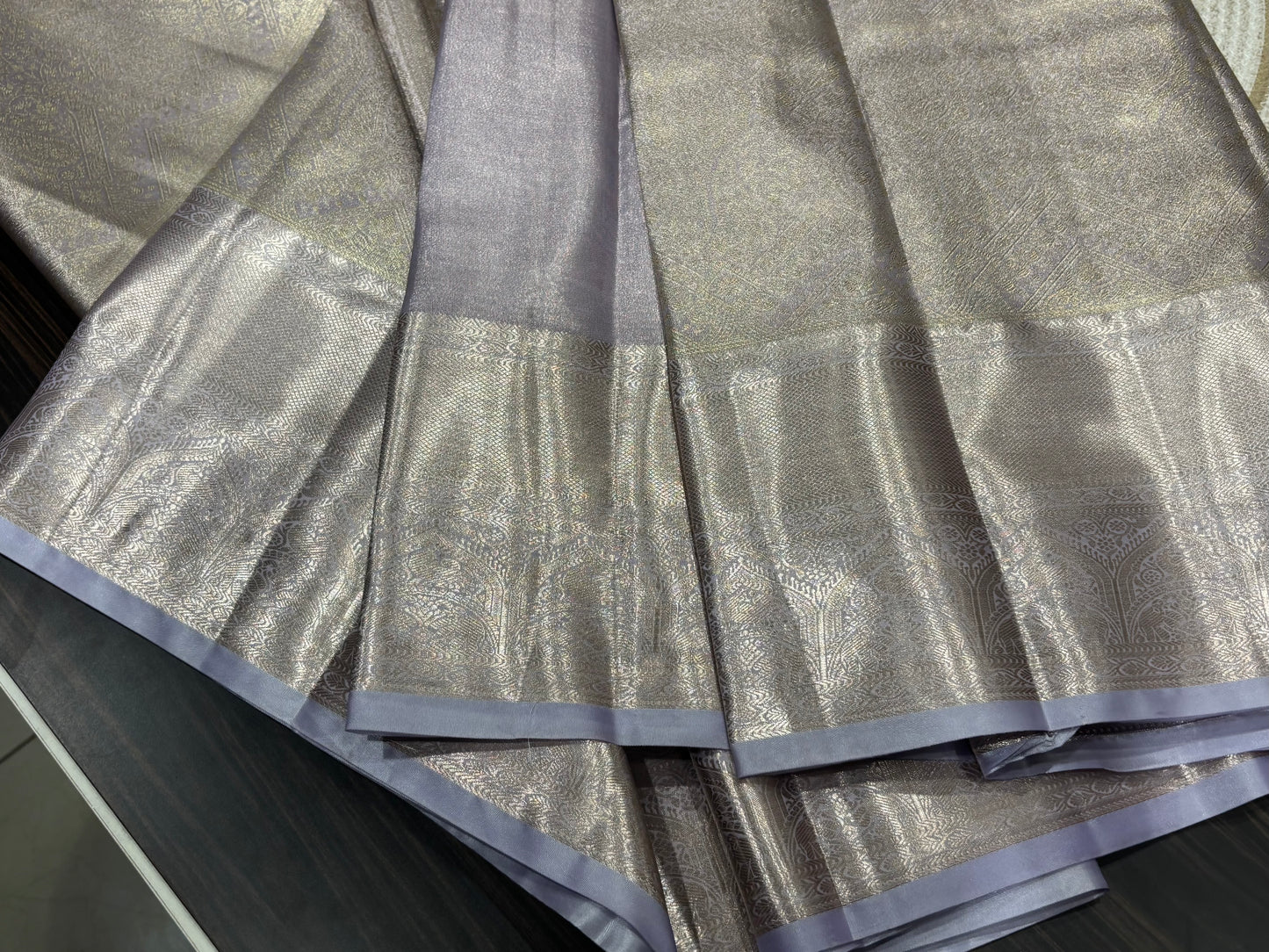 Semi kanchipuram tissue