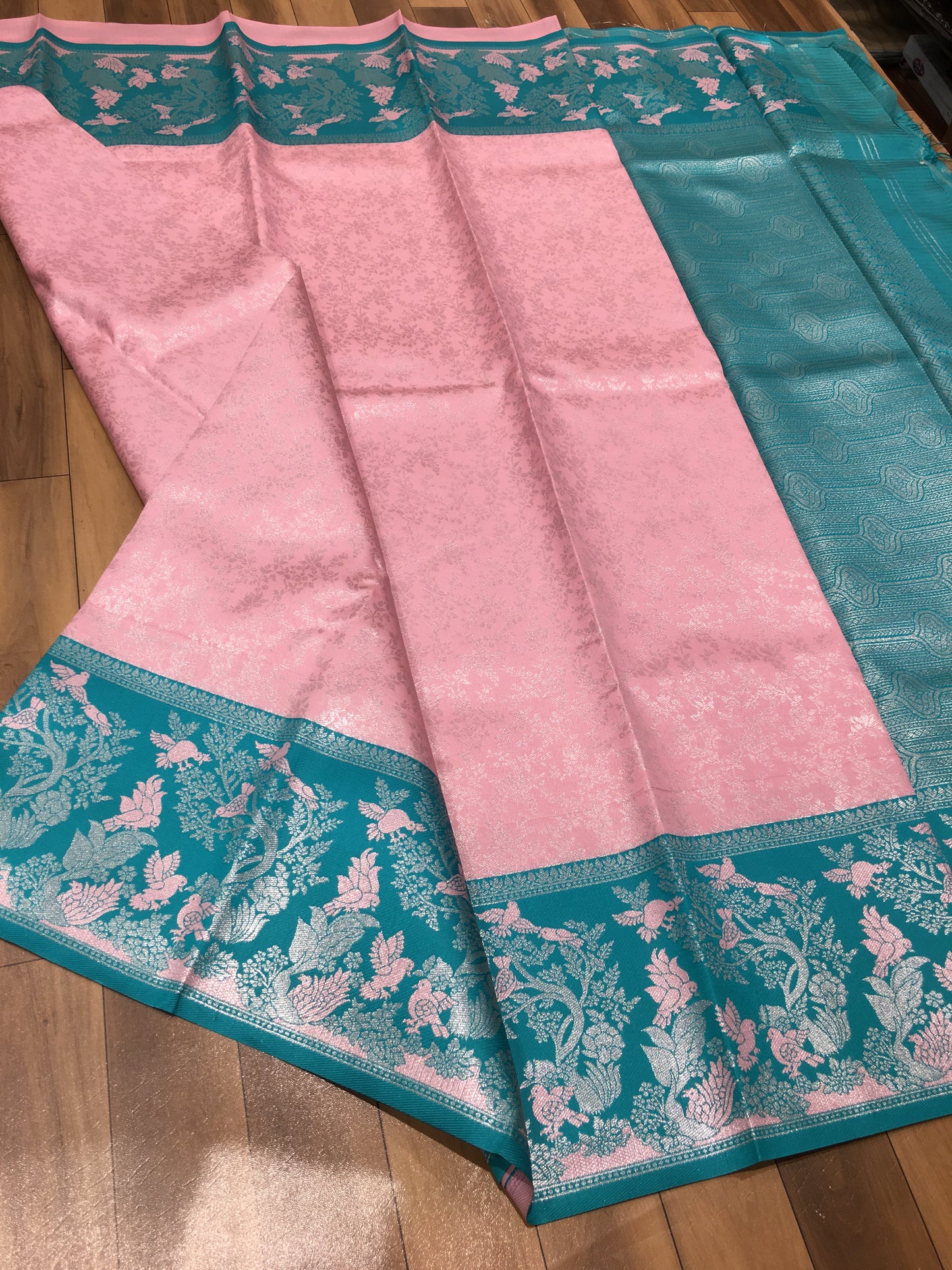 Valakalam saree