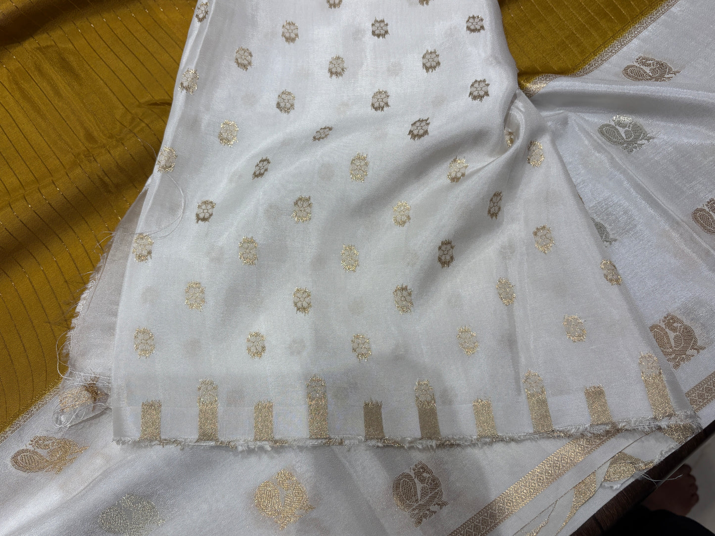 Semi Mysore crape saree