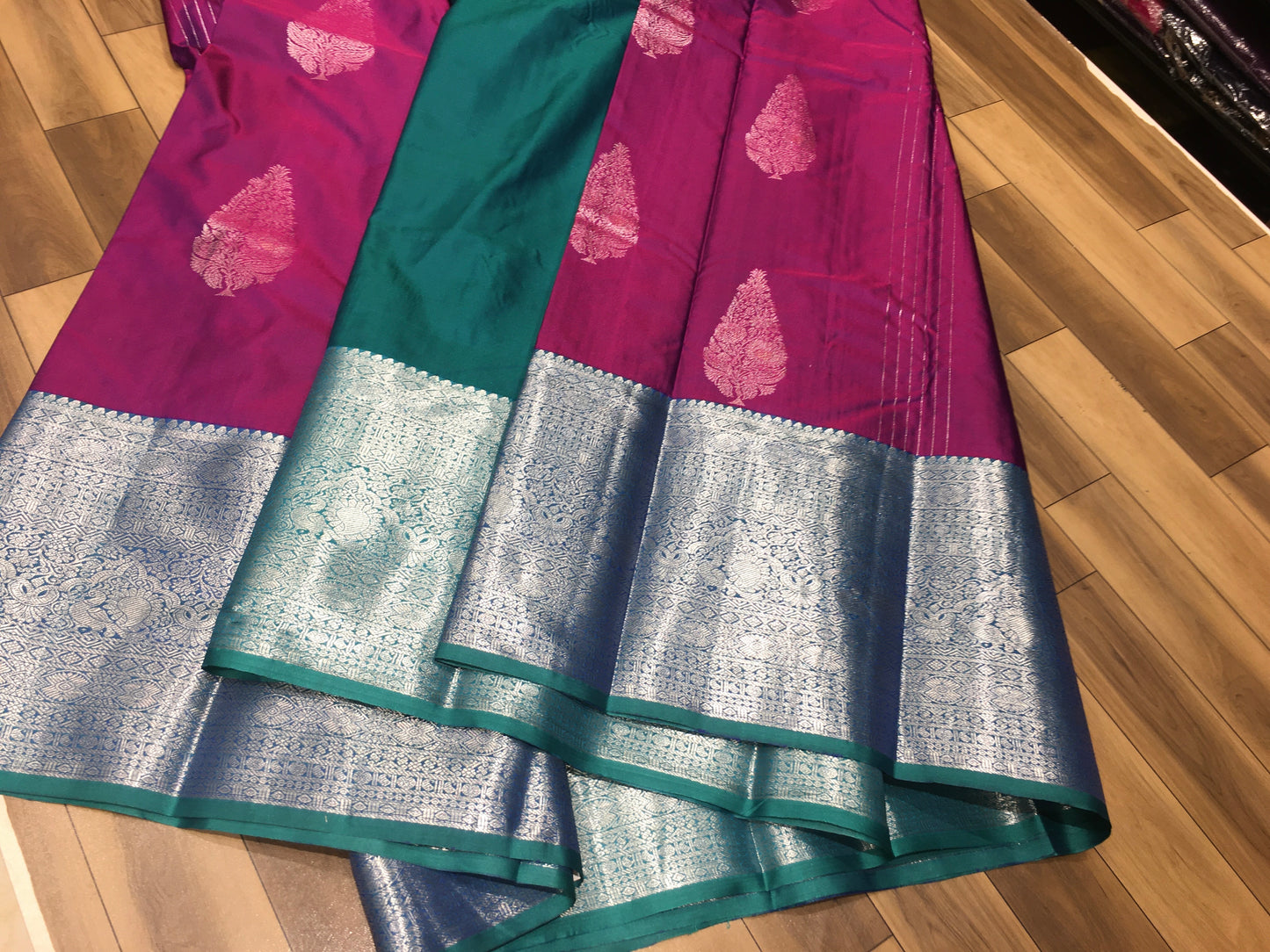 Semi Kanchipuram silk