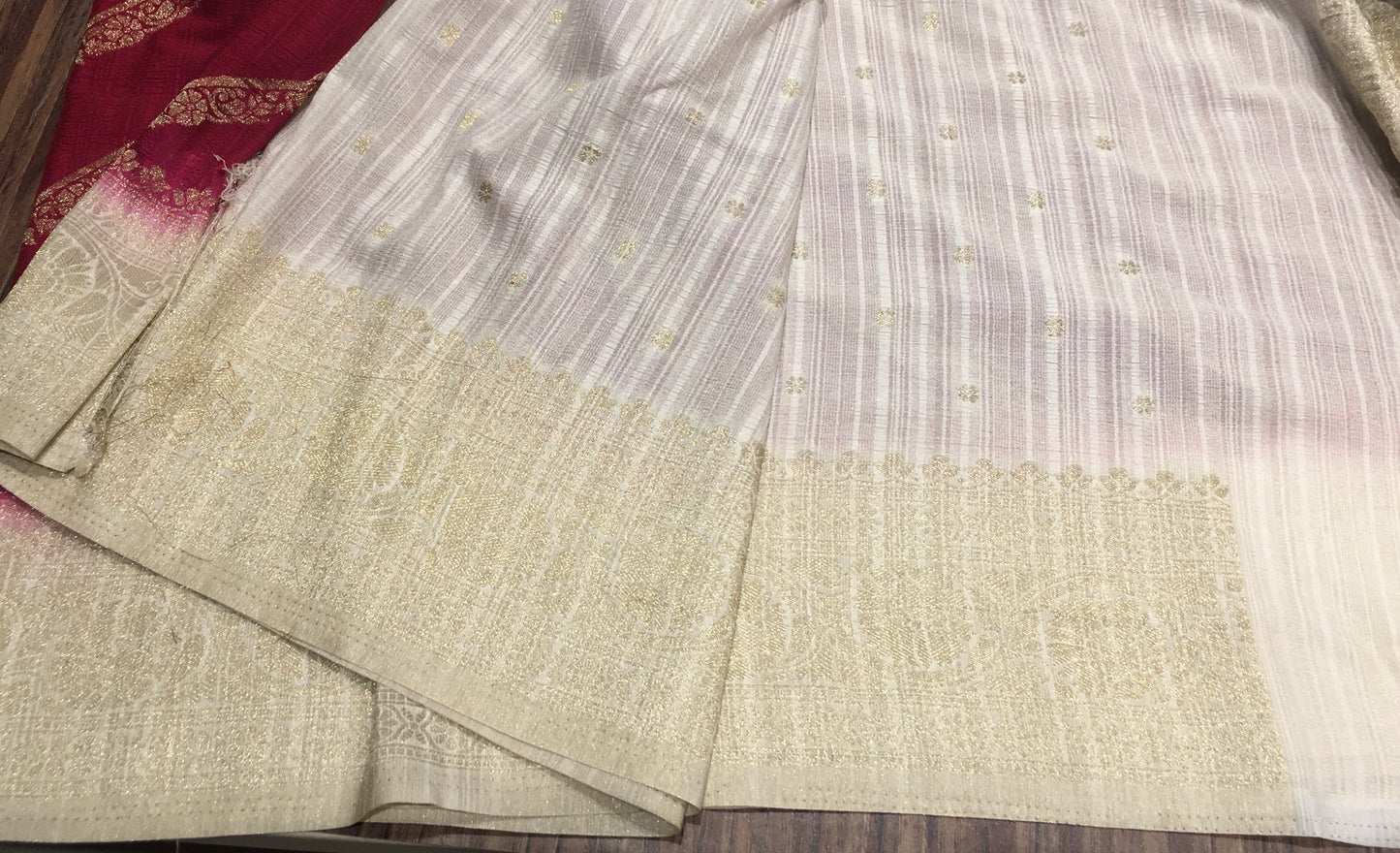 Wrinkle chiffon saree