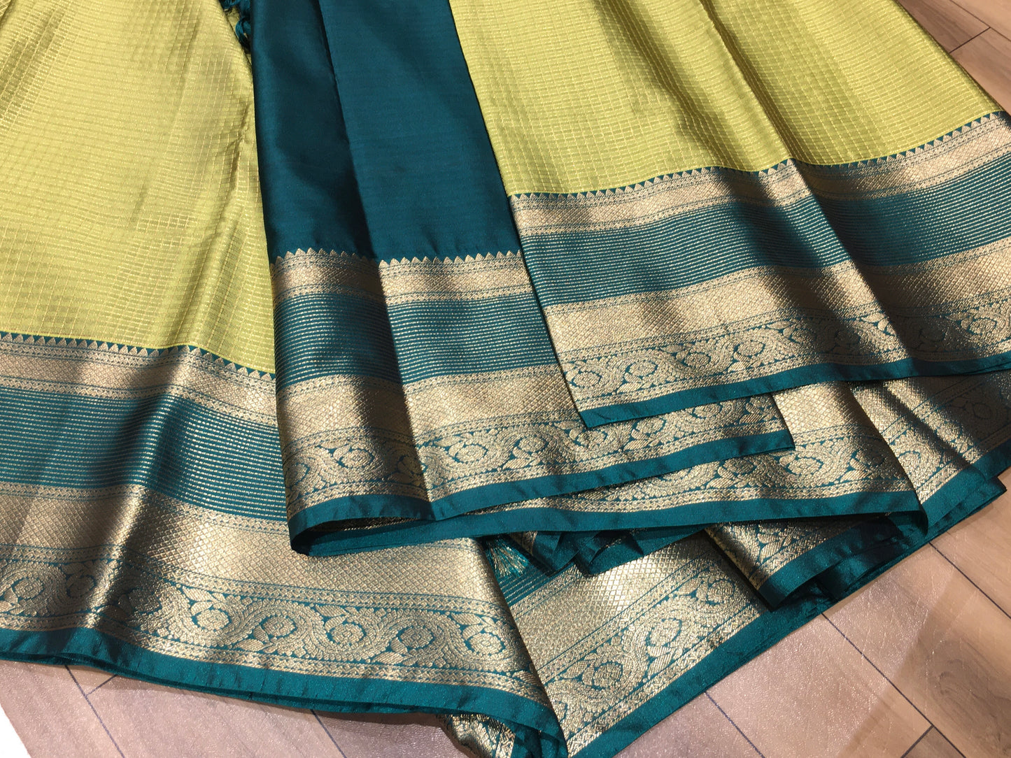 Semi Kanchipuram silk