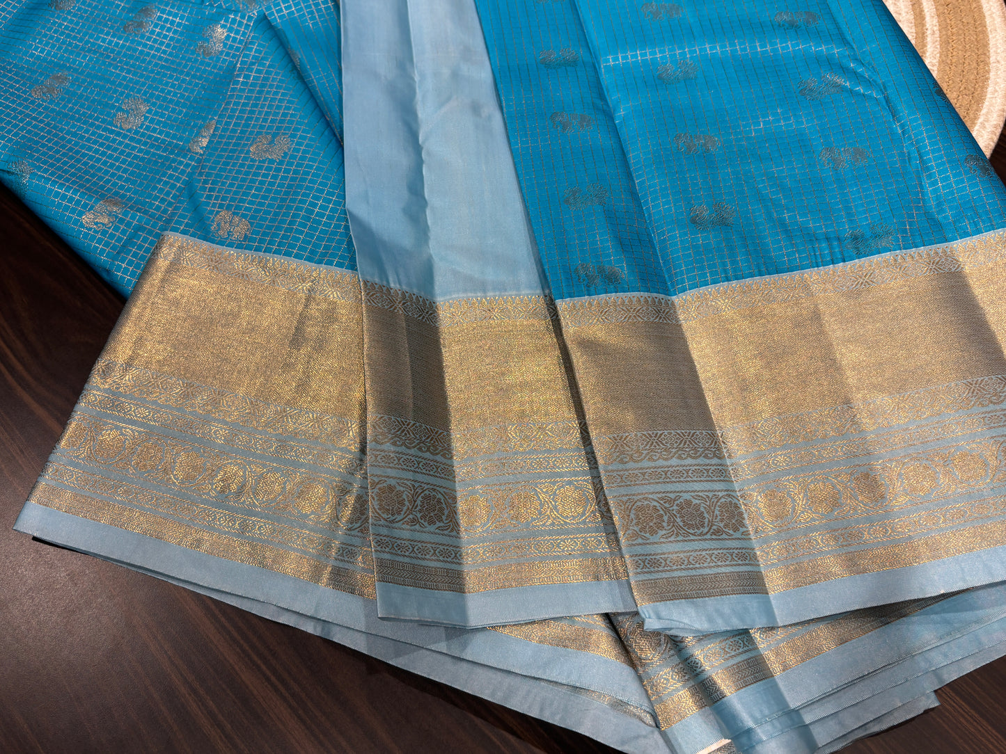 Semi Kanchipuram silk