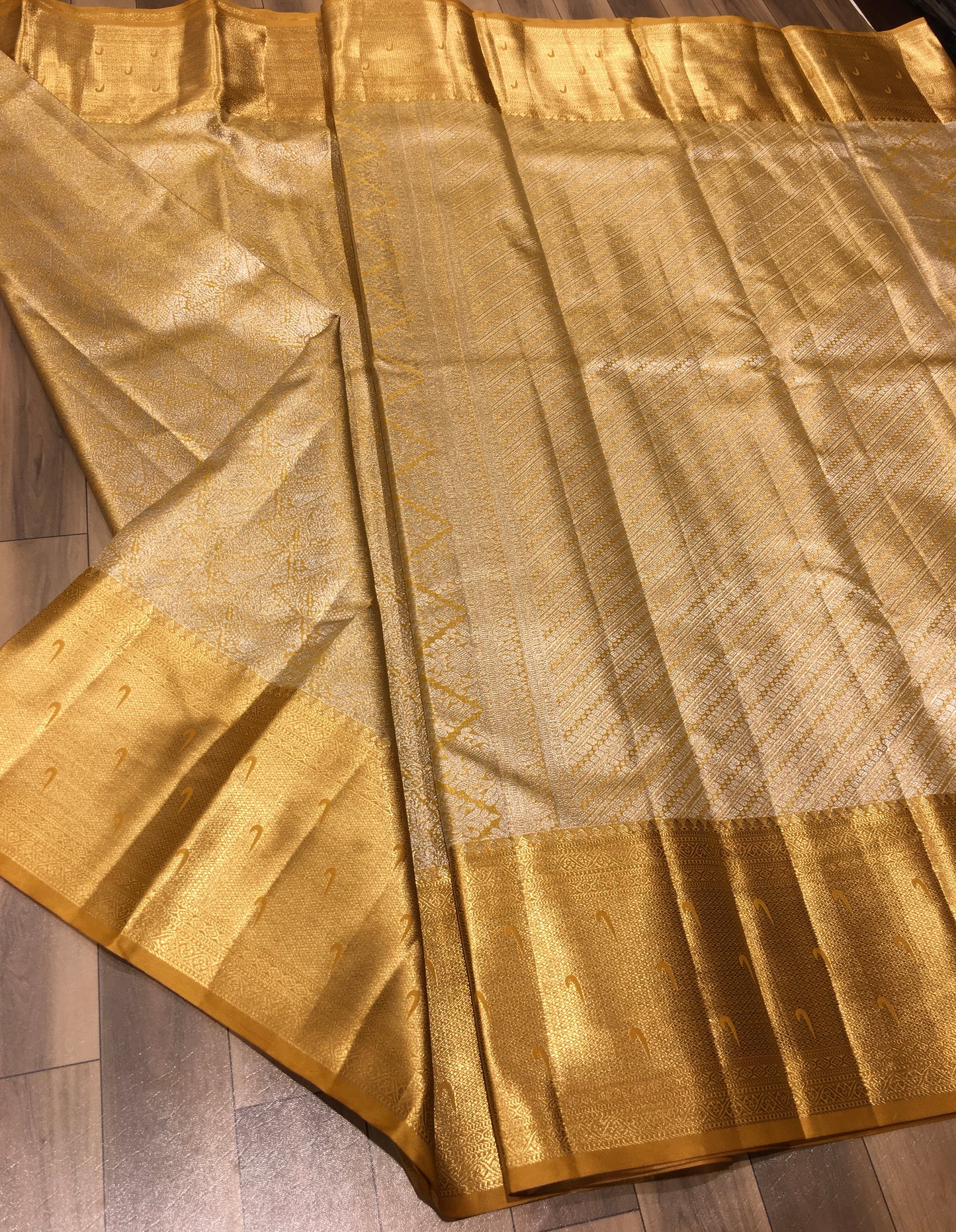 Semi Kanchipuram tissue