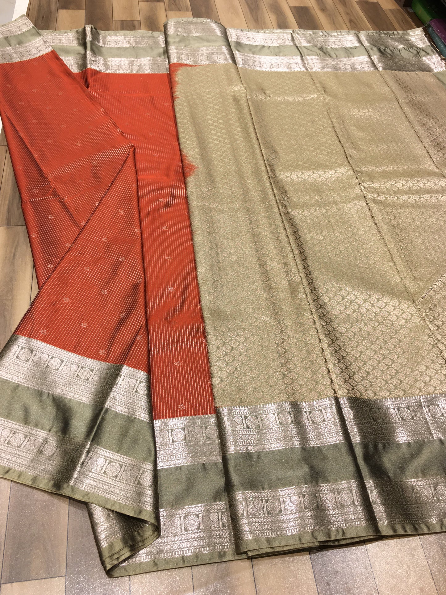 Semi Kanchipuram silk