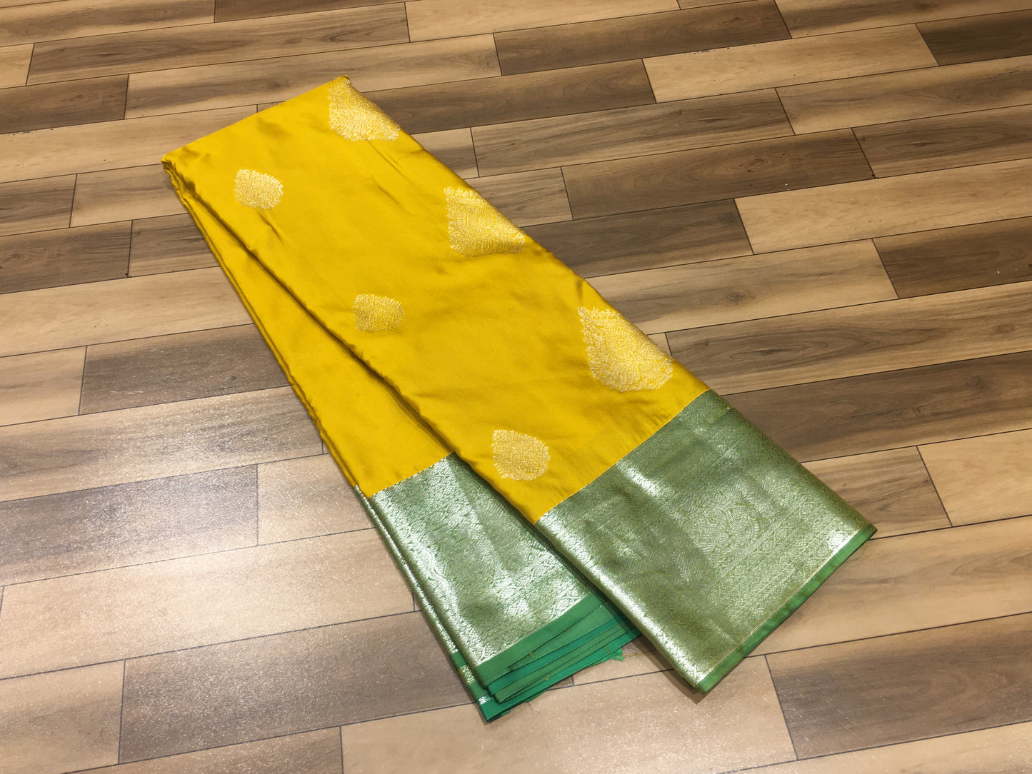 Semi Kanchipuram silk