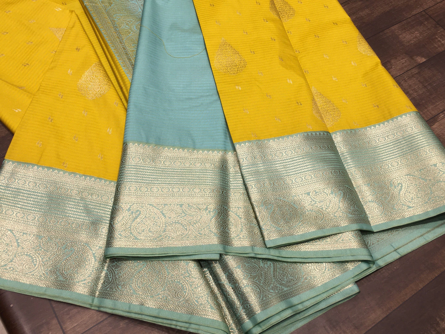 Semi Kanchipuram silk