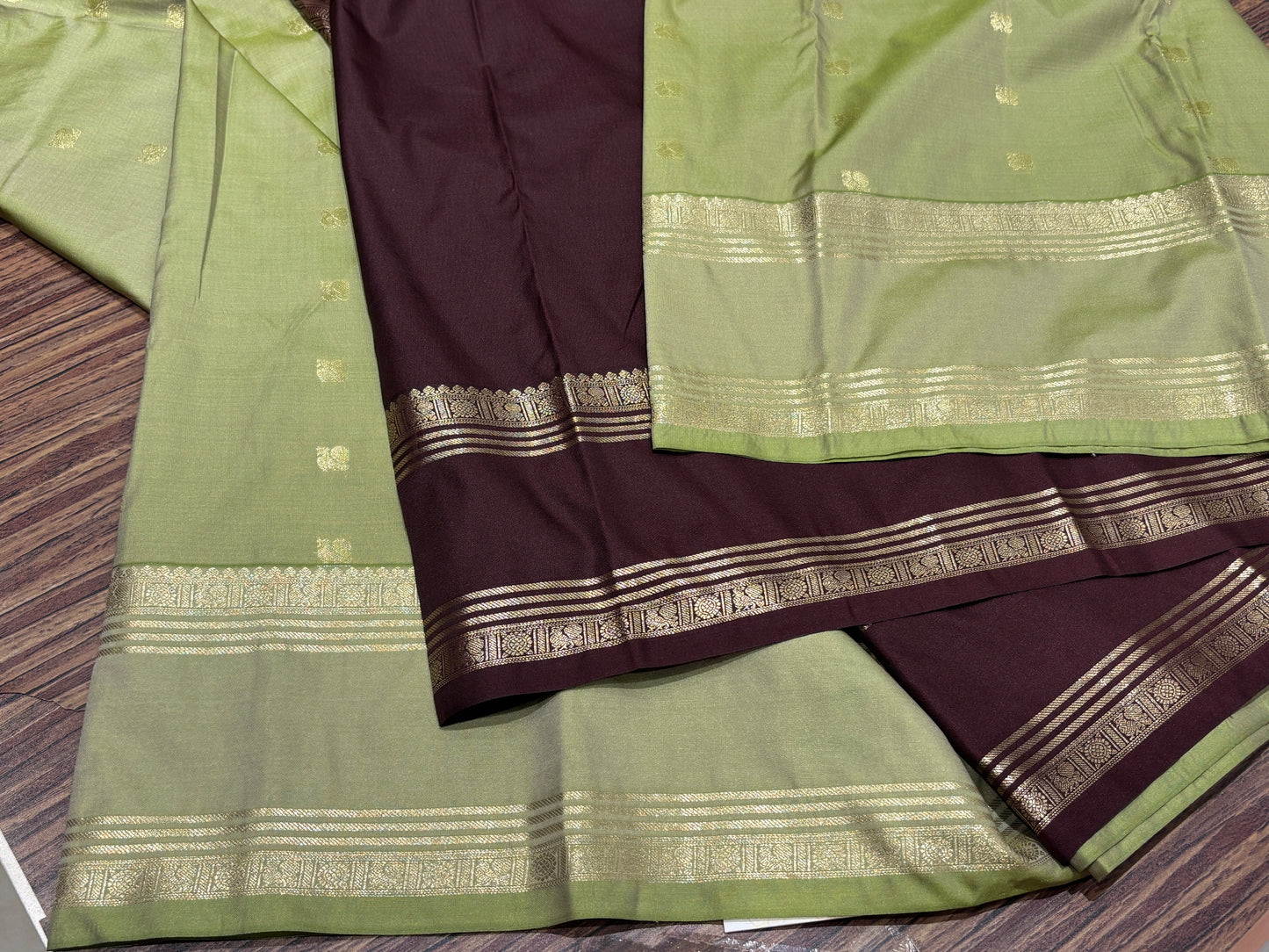 Semi Kanchipuram silk
