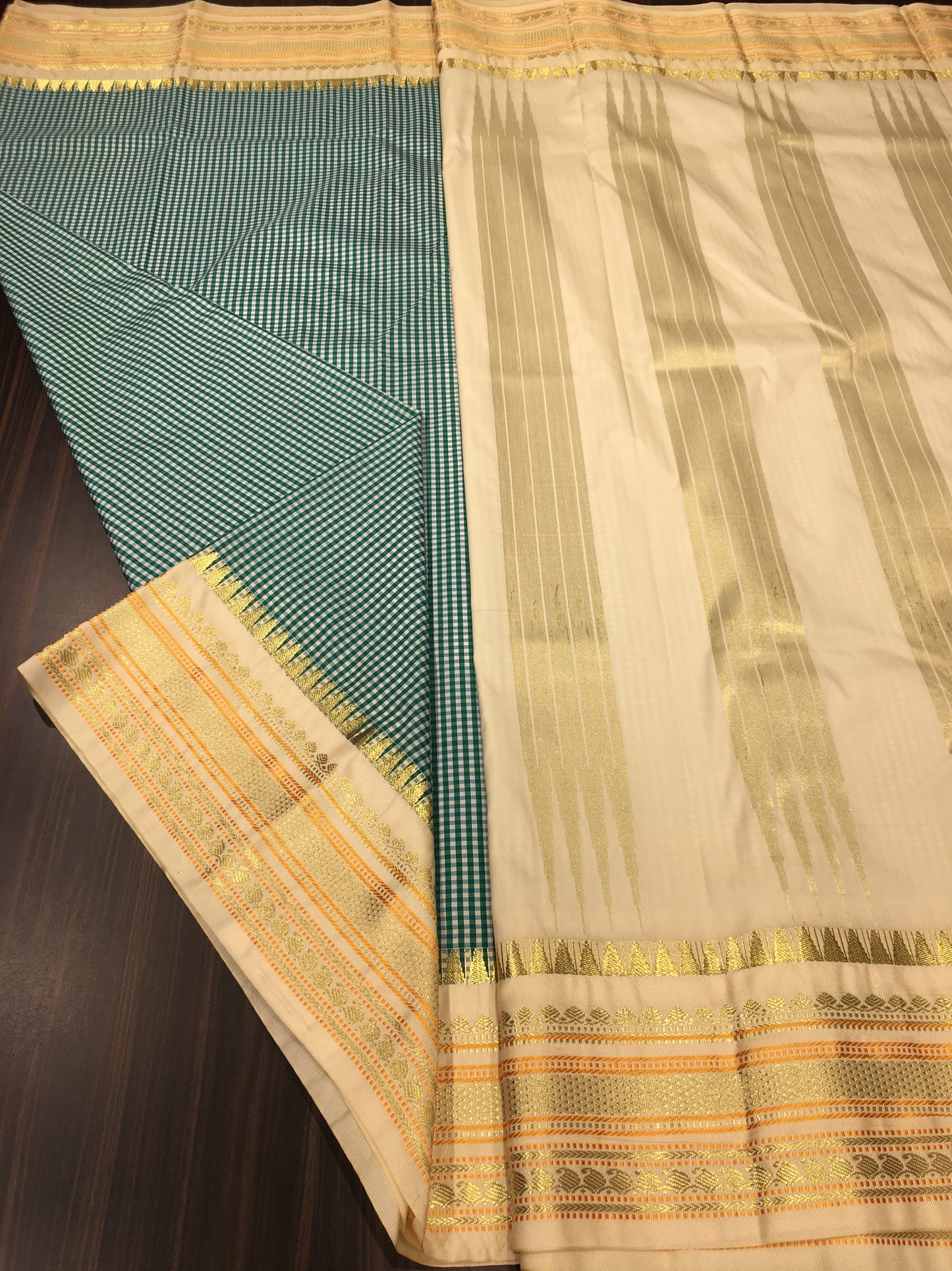 Semi Kanchipuram silk