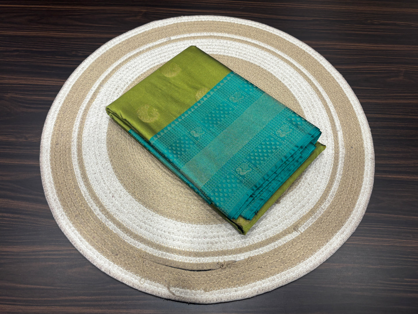 Semi Kanchipuram silk