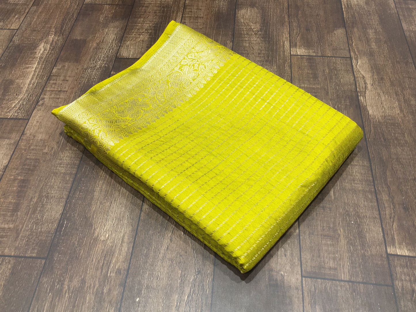 Dola silk saree