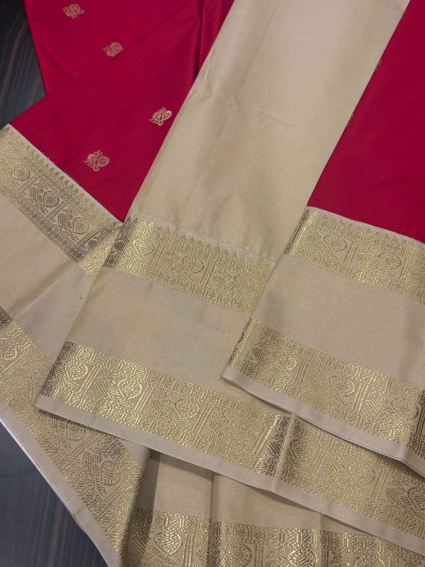 Semi Kanchipuram silk