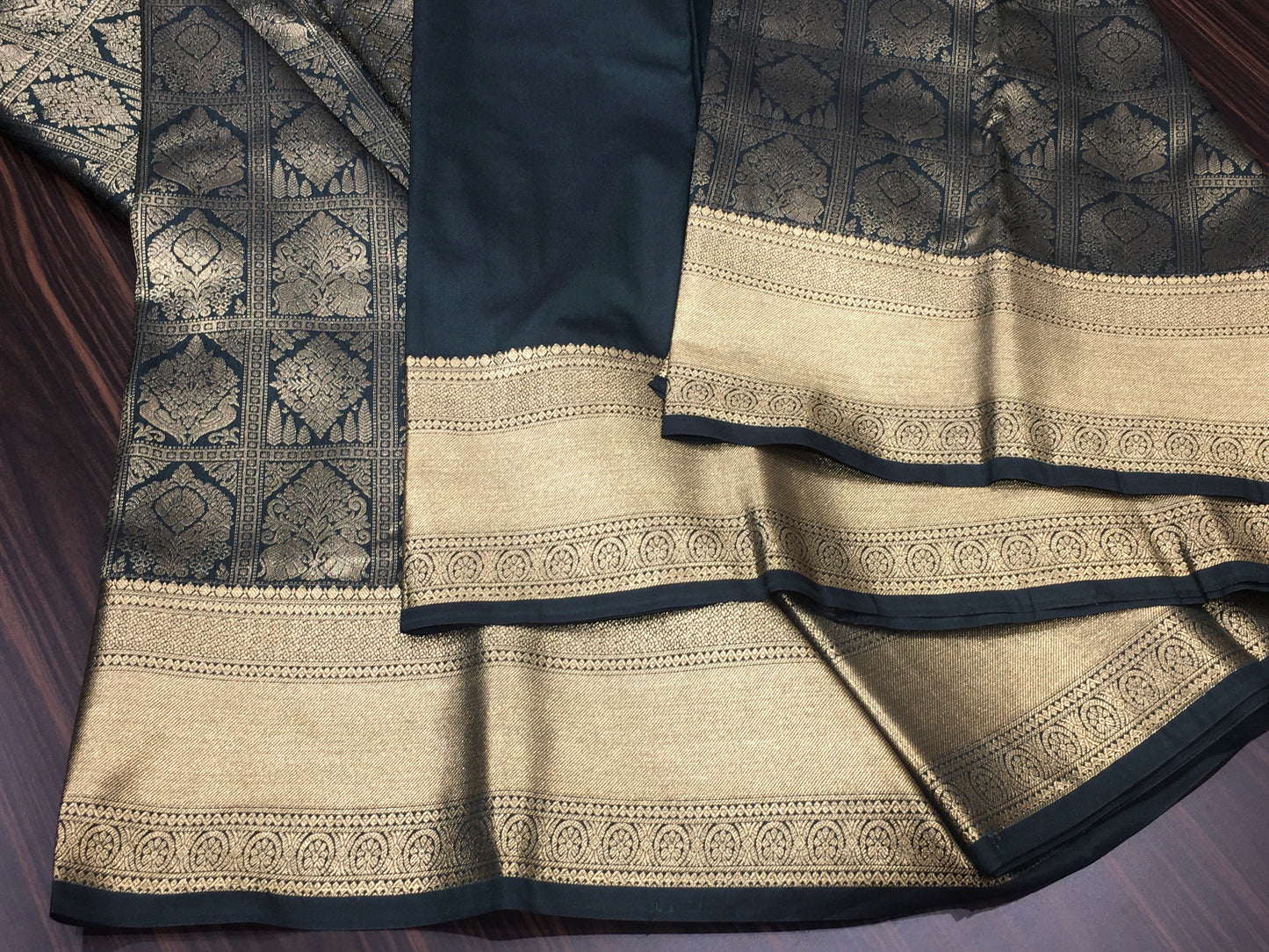 Semi Kanchipuram silk