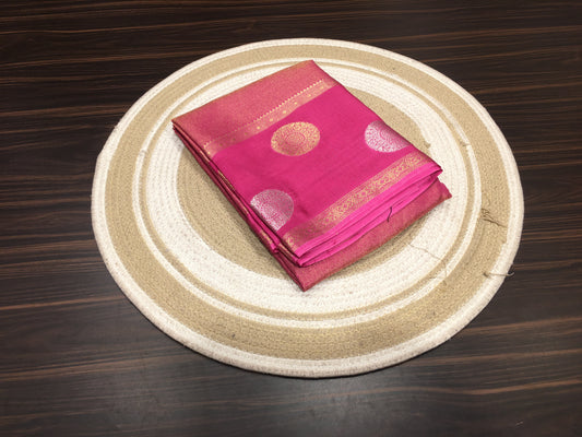 Banarasi butti saree