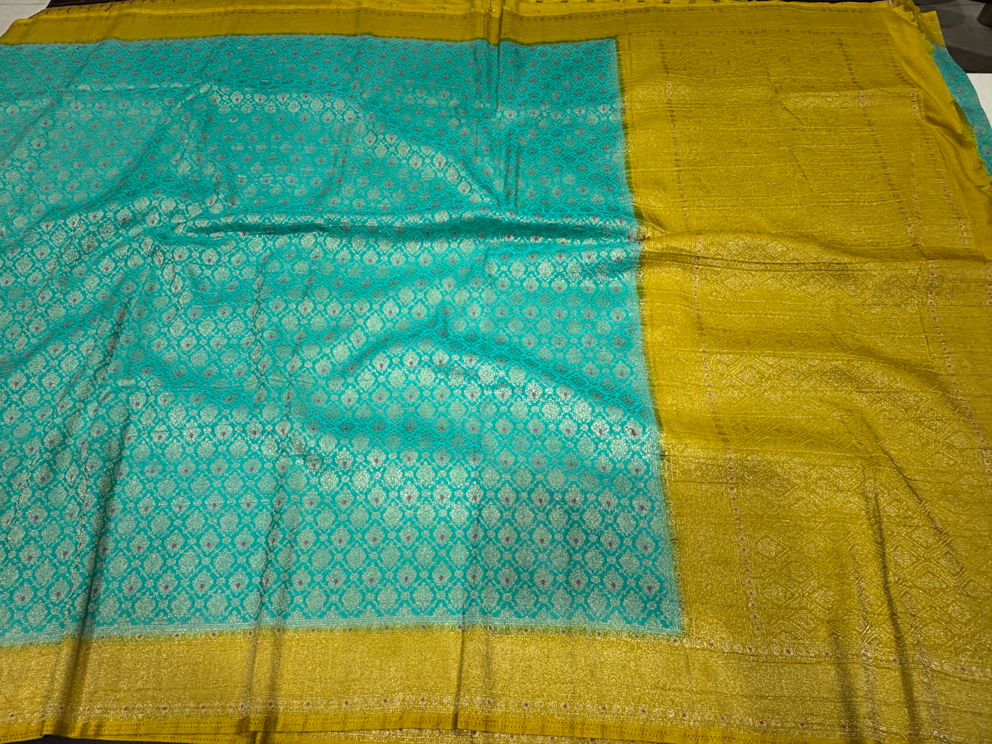 Chiffon crape saree