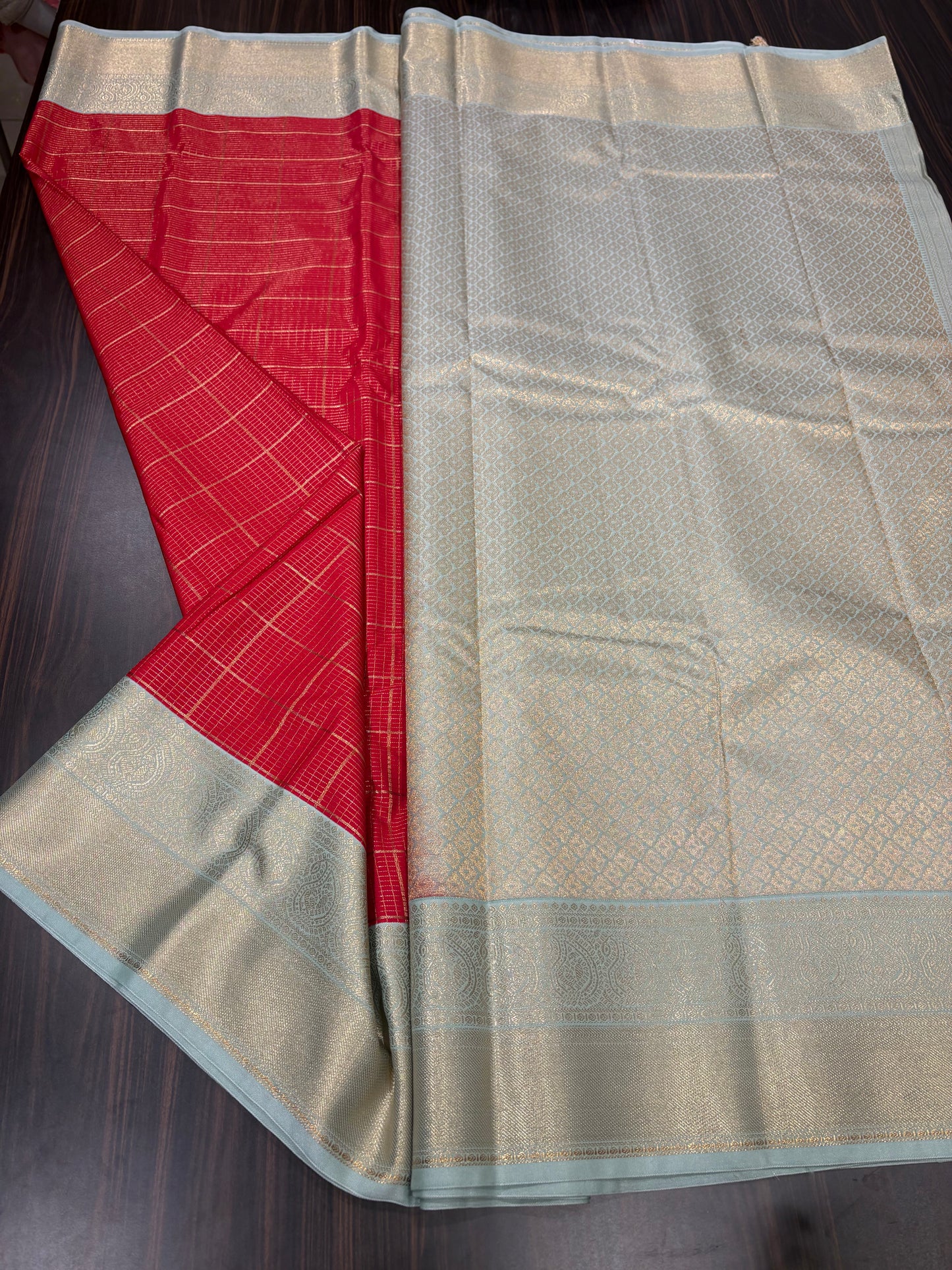 Semi Kanchipuram silk