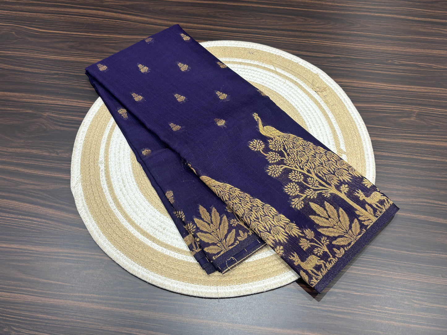 Dola silk saree