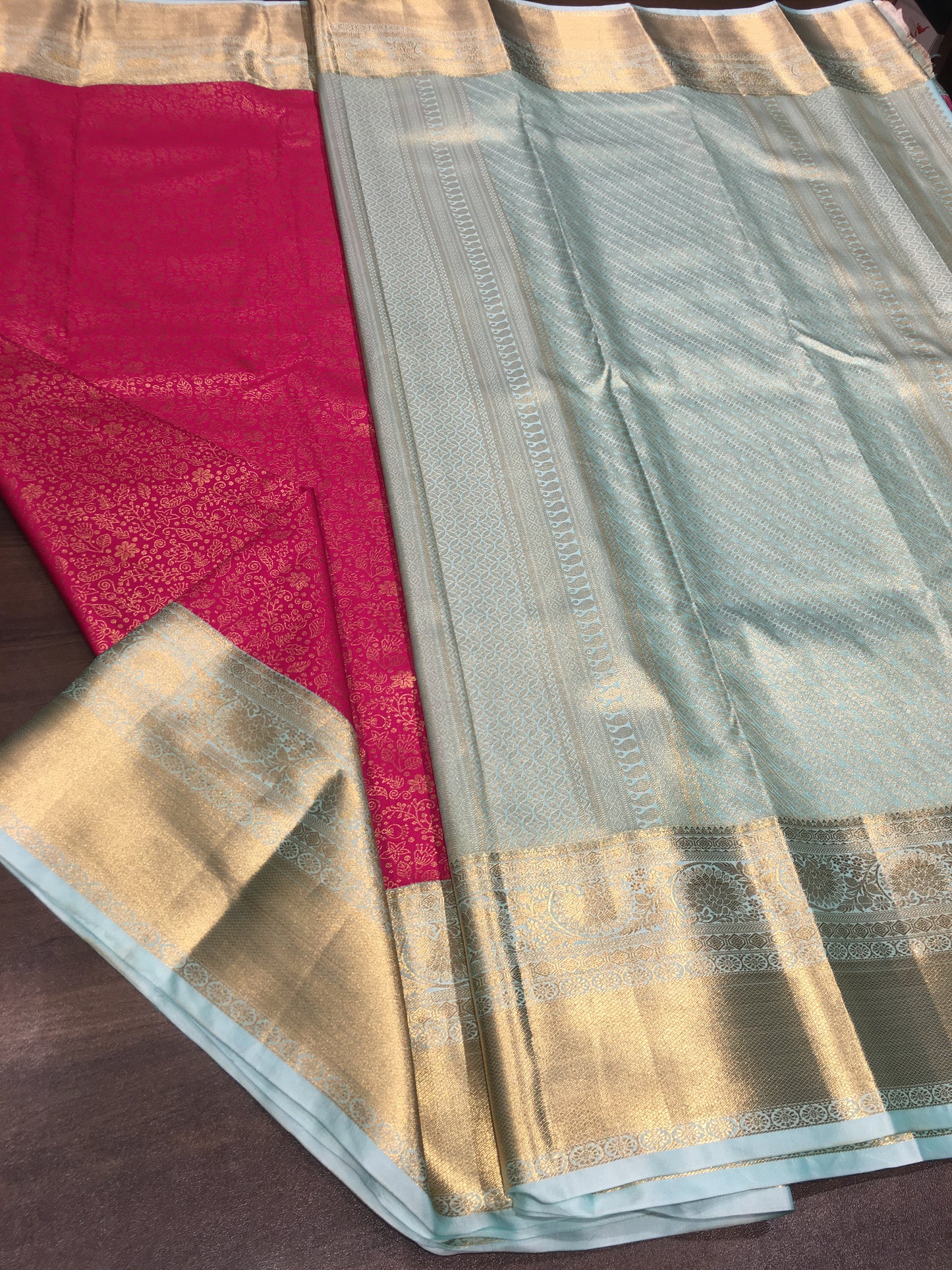 Semi Kanchipuram brocade