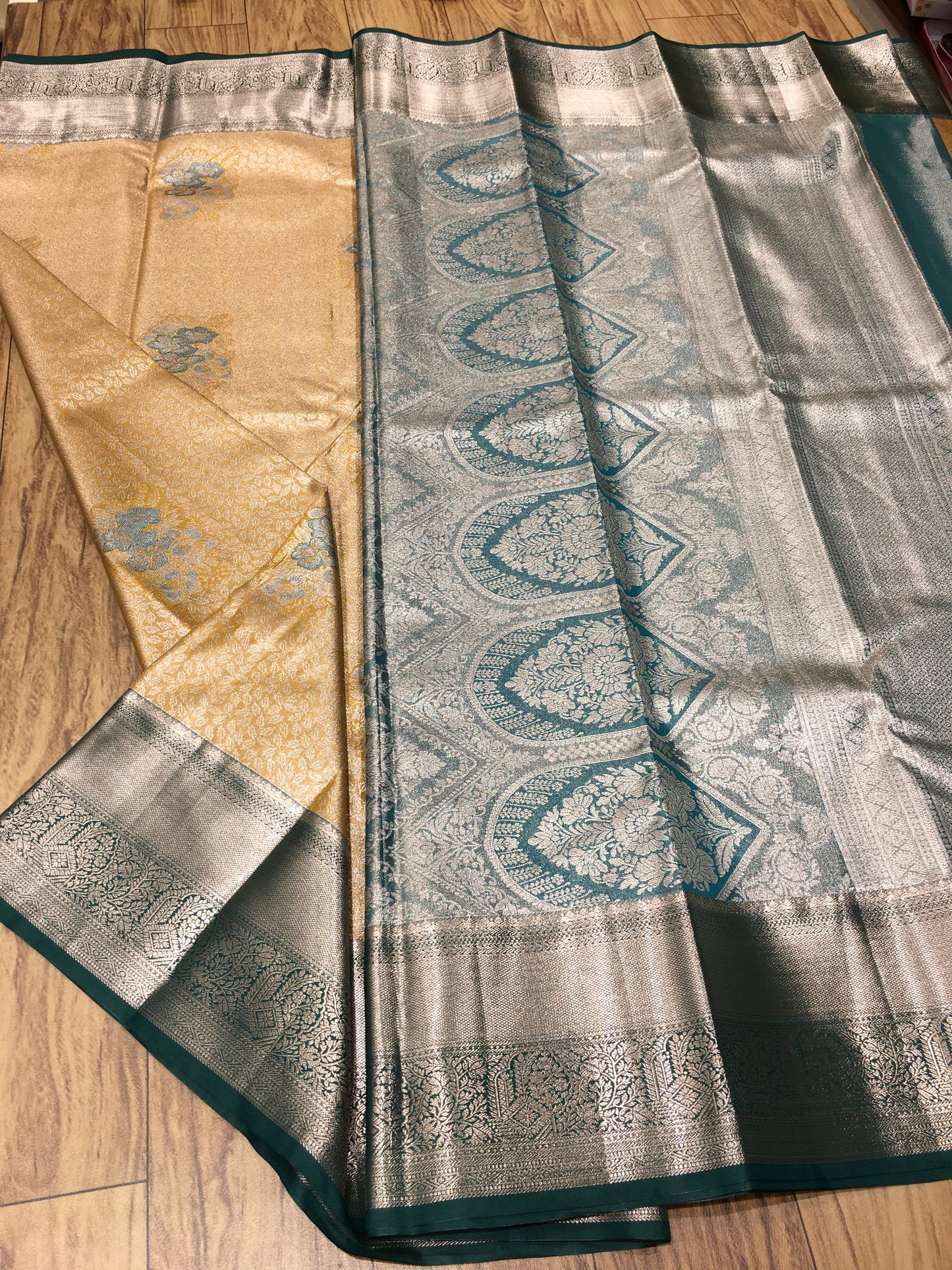Semi Kanchipuram tissue