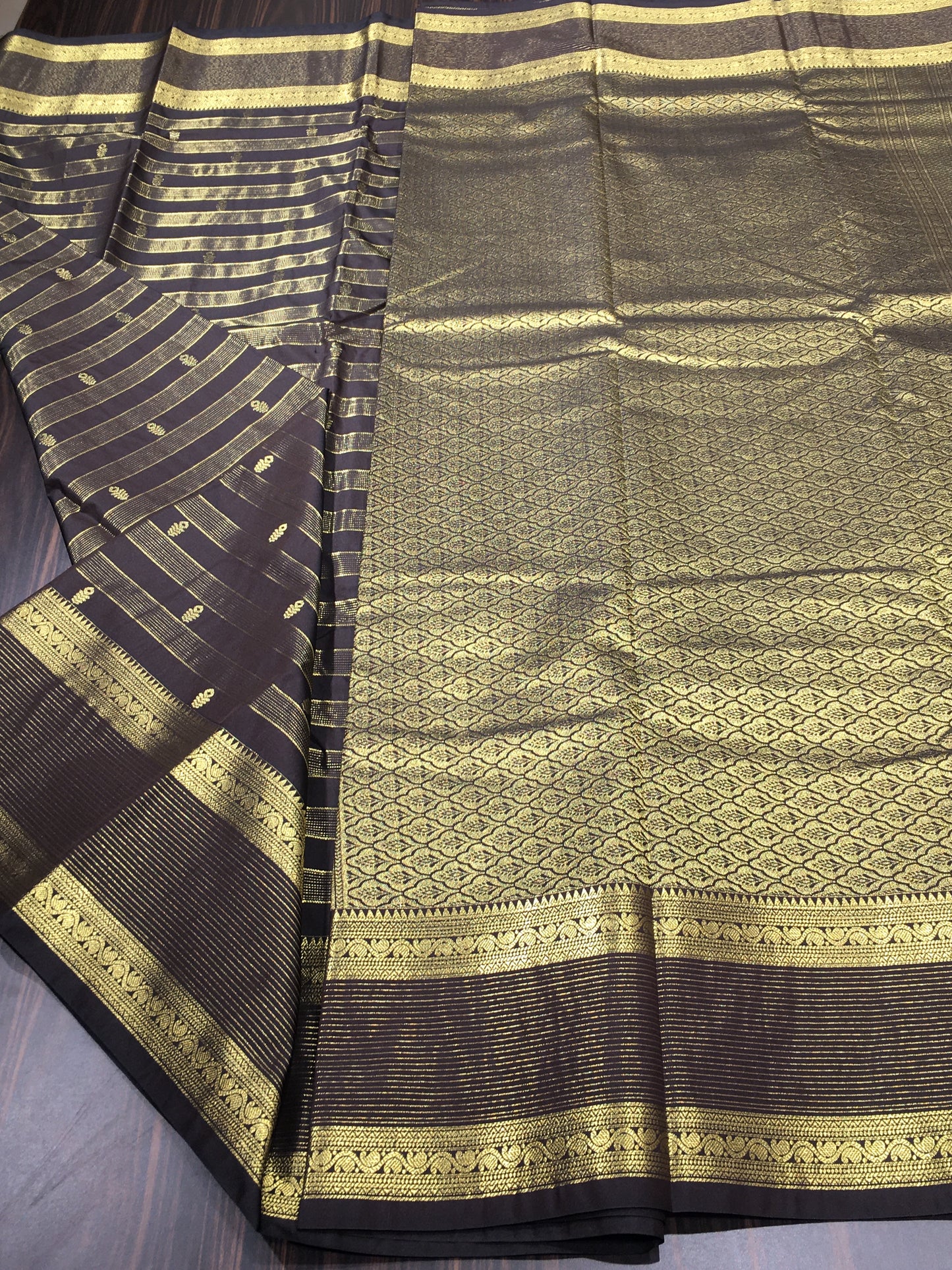 Semi Kanchipuram silk