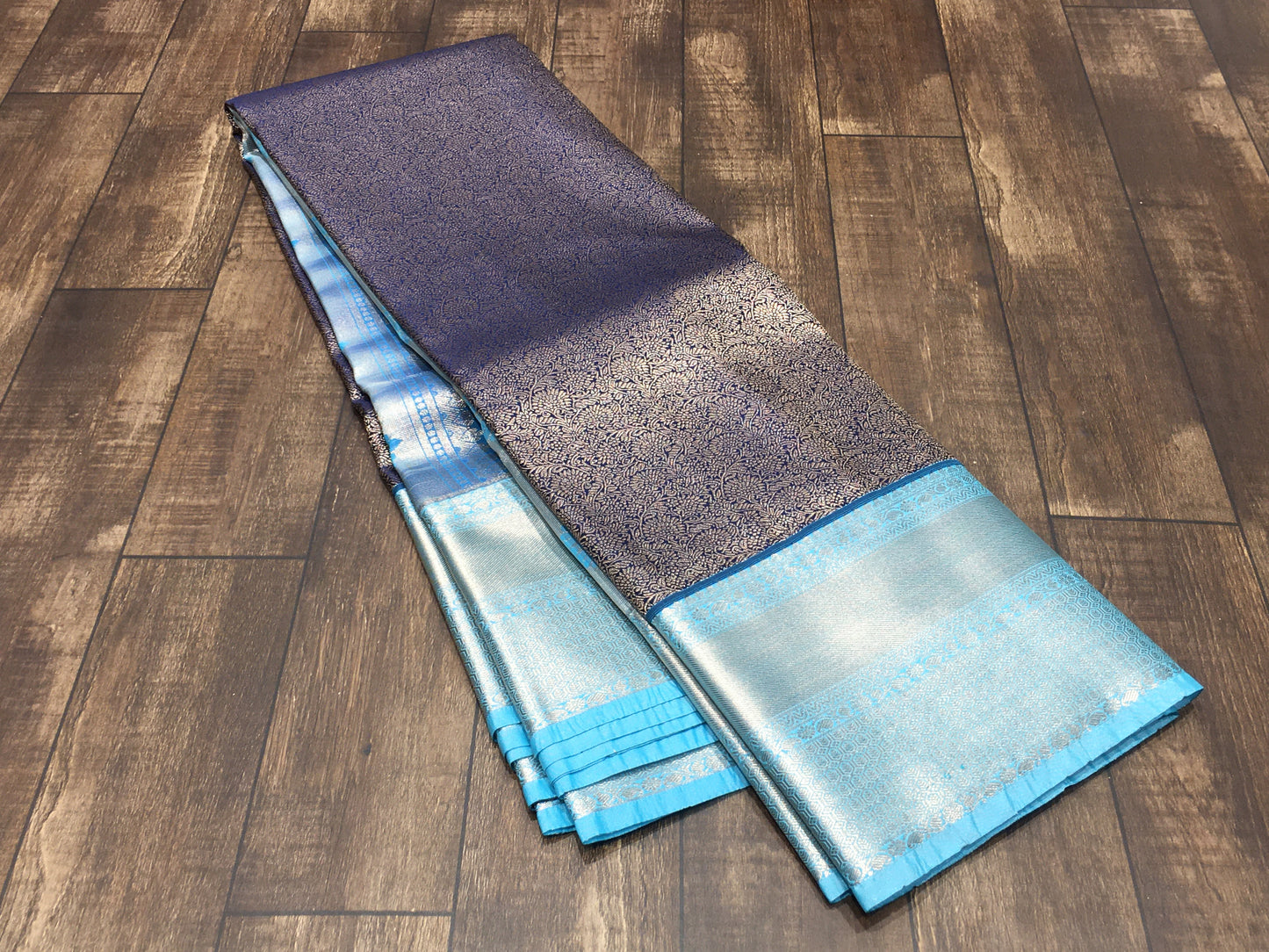 Semi Kanchipuram silk