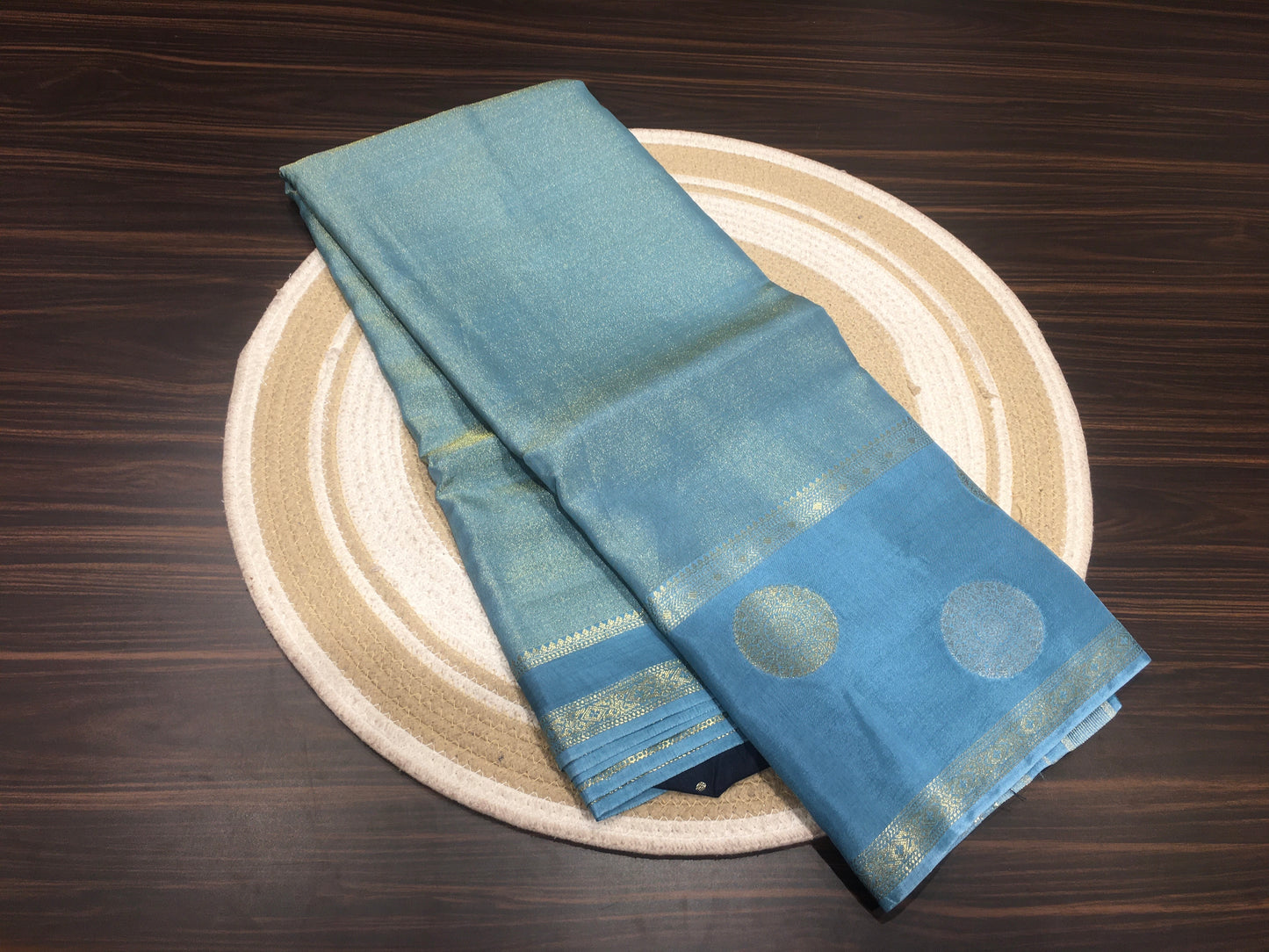 Banarasi butti saree