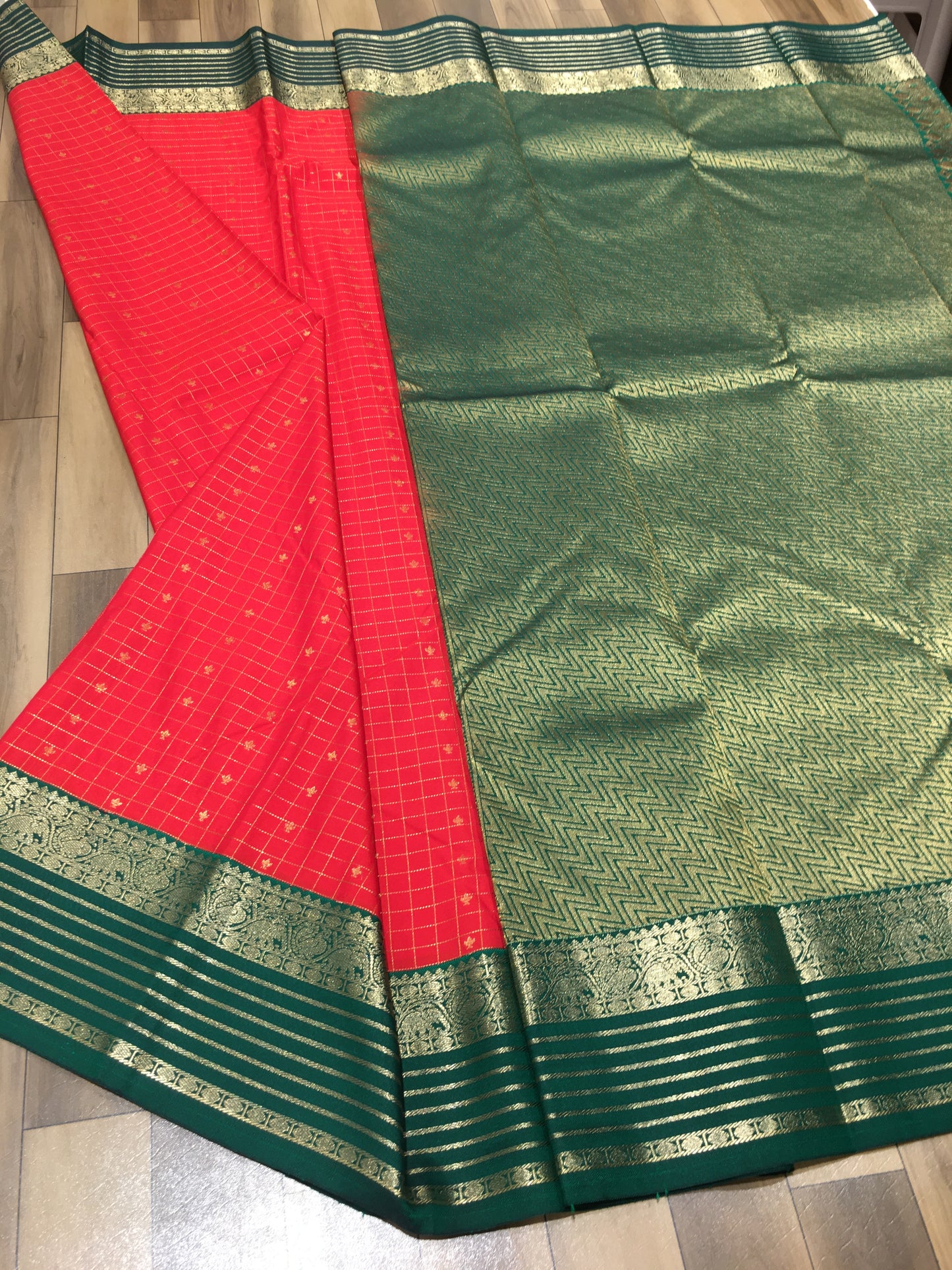 Semi Kanchipuram silk