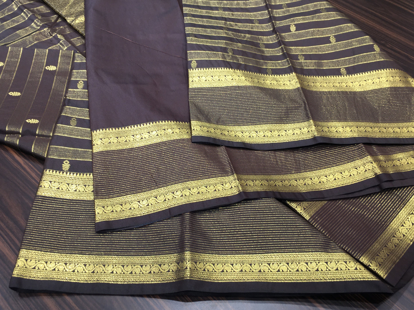Semi Kanchipuram silk