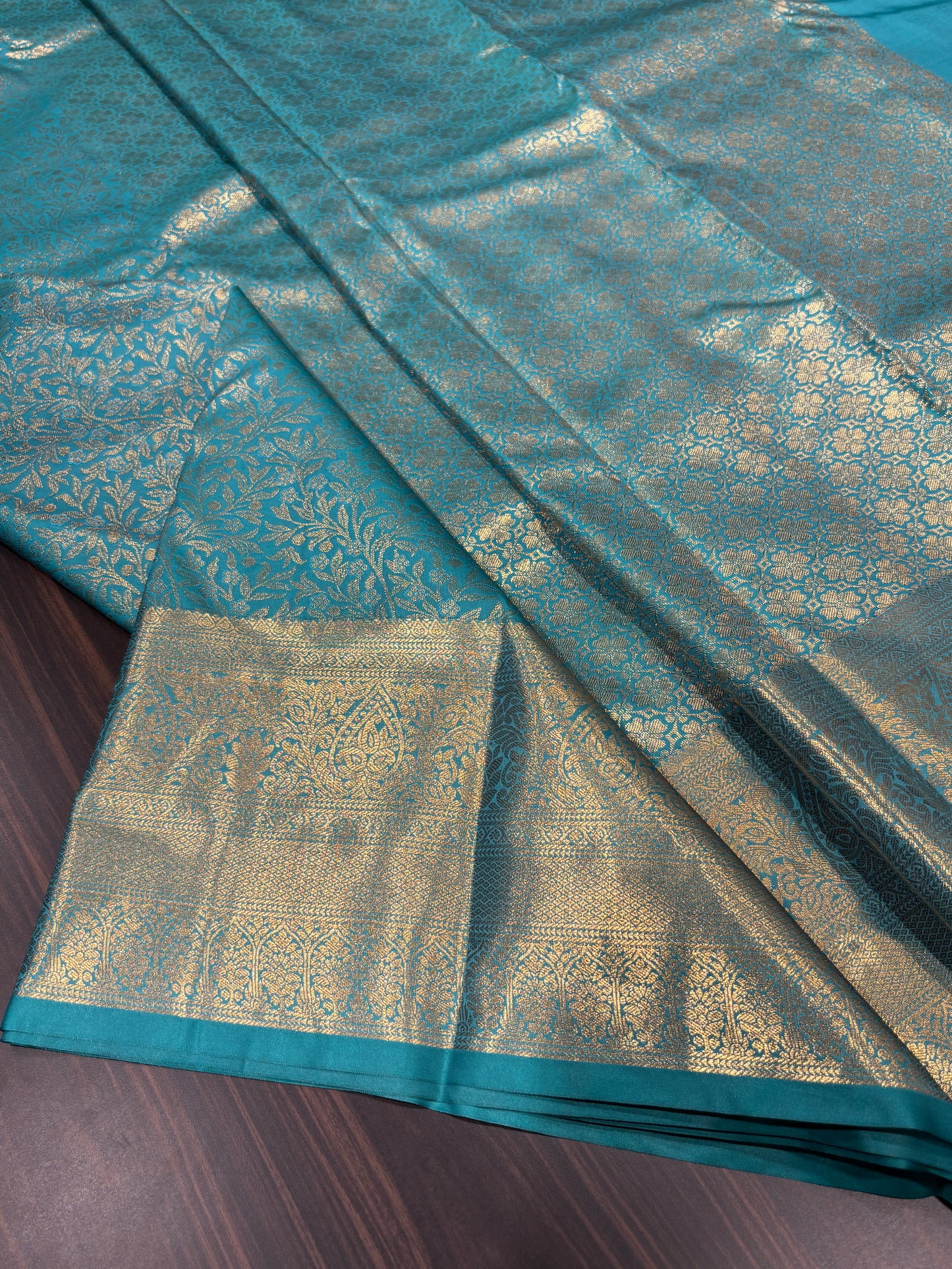 Semi Kanchipuram silk