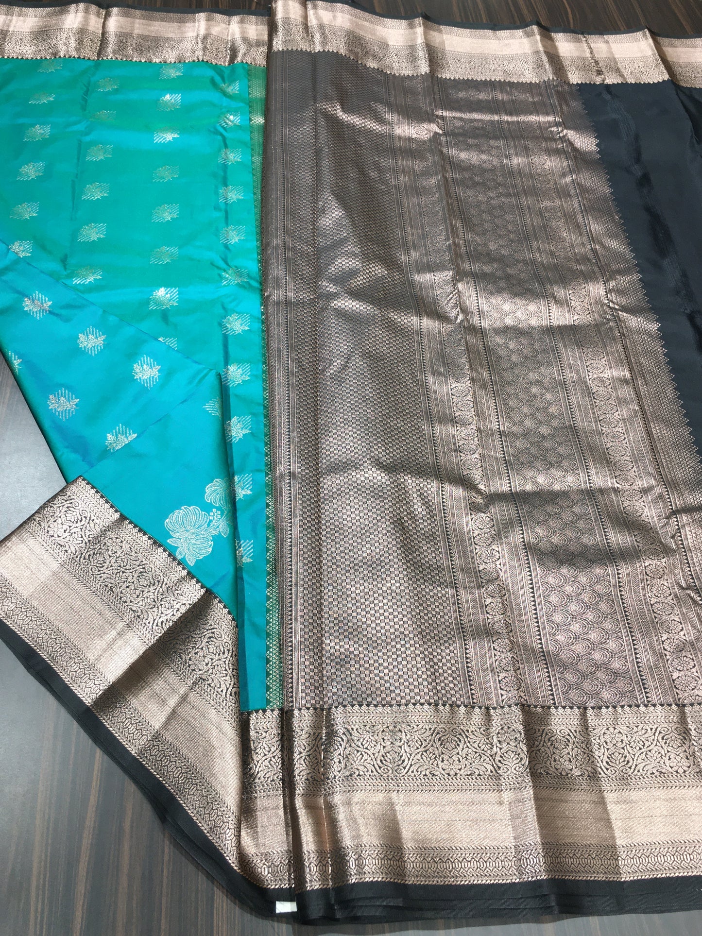 Semi Kanchipuram silk