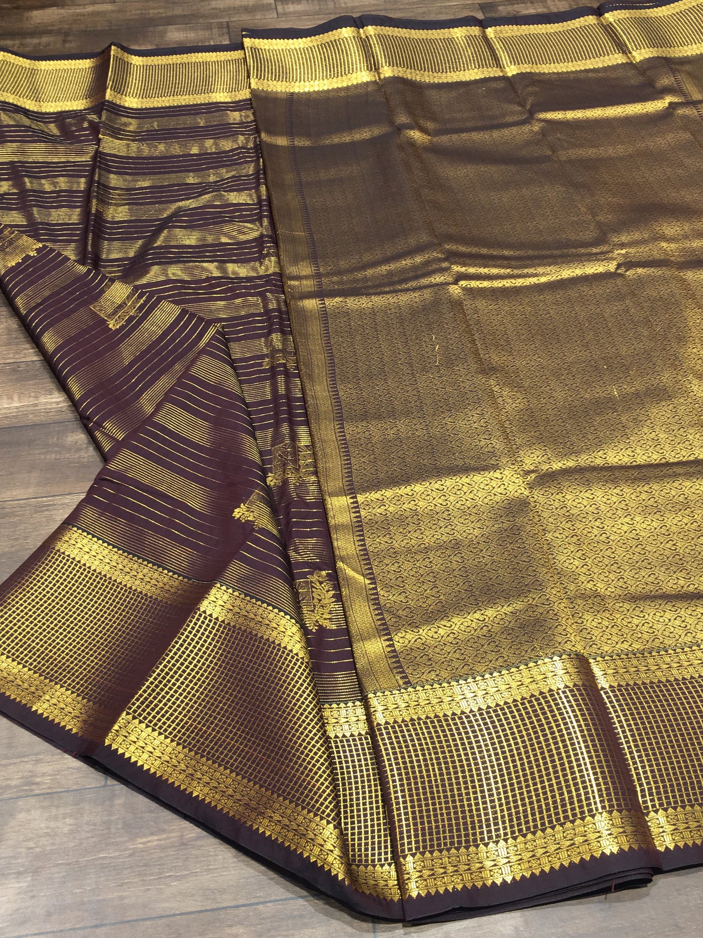 Semi Kanchipuram silk