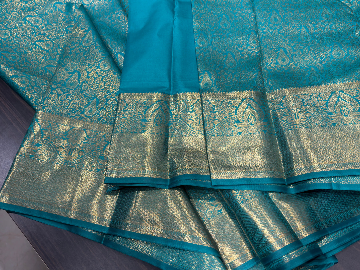 Semi Kanchipuram silk