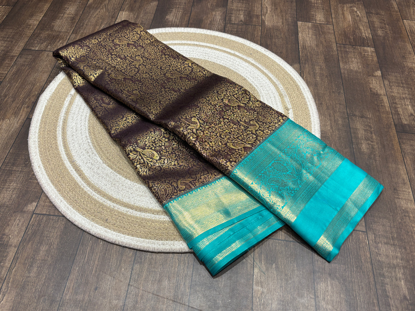 Semi Kanchipuram silk