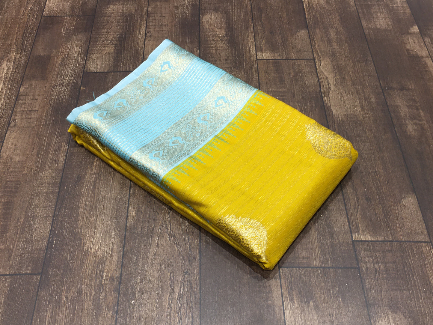 Semi Kanchipuram silk
