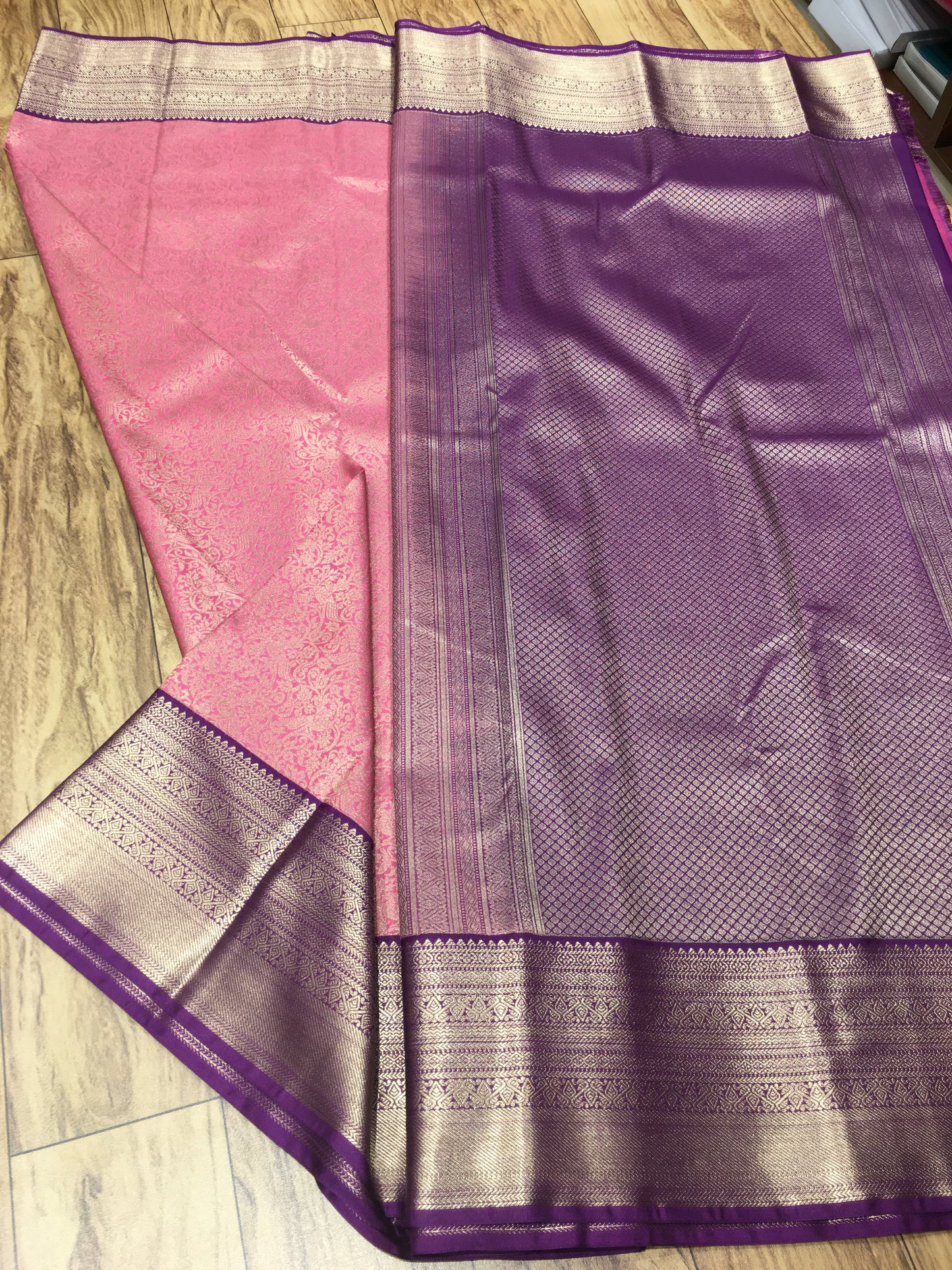 Semi Kanchipuram brocade