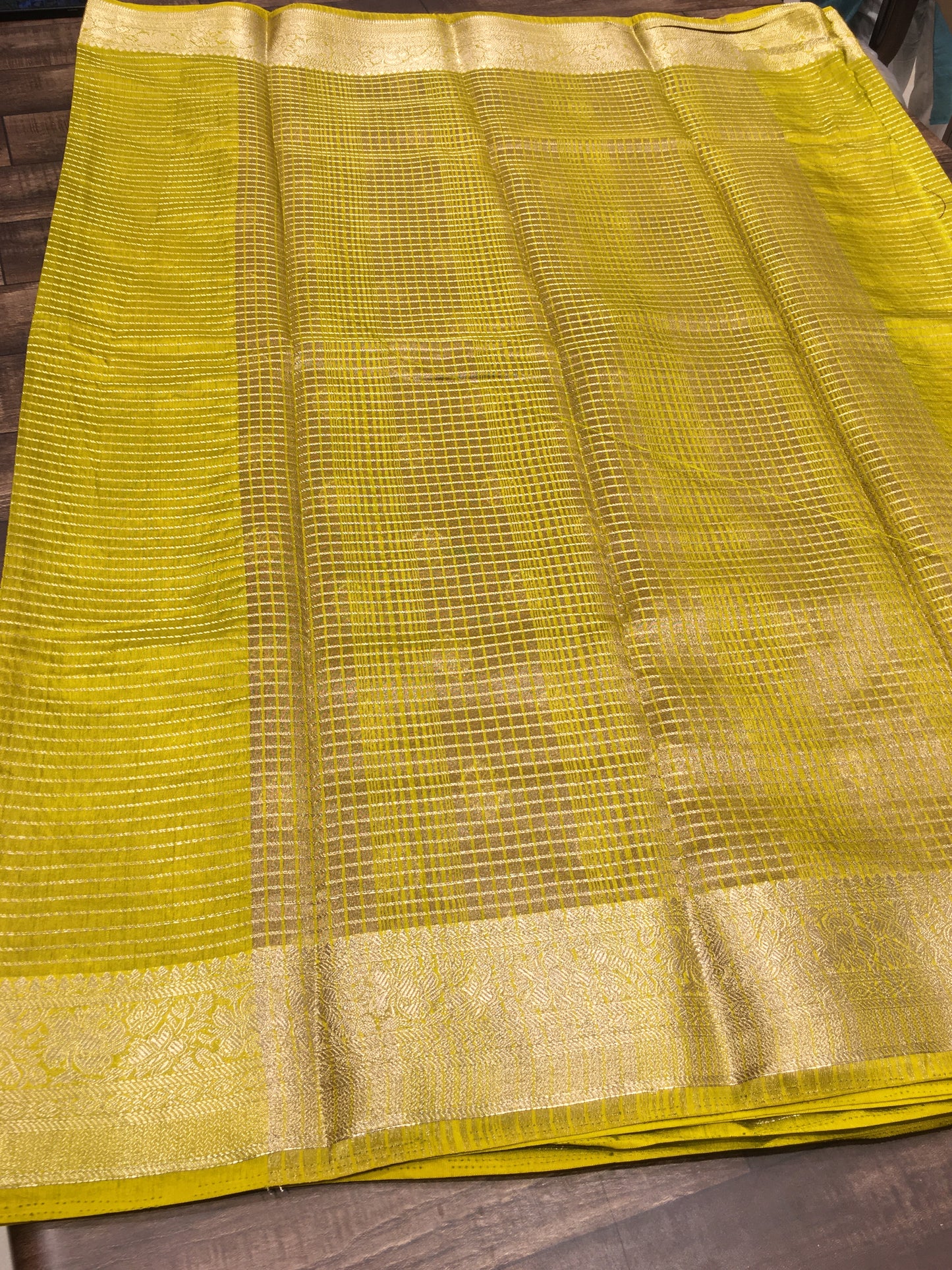 Dola silk saree