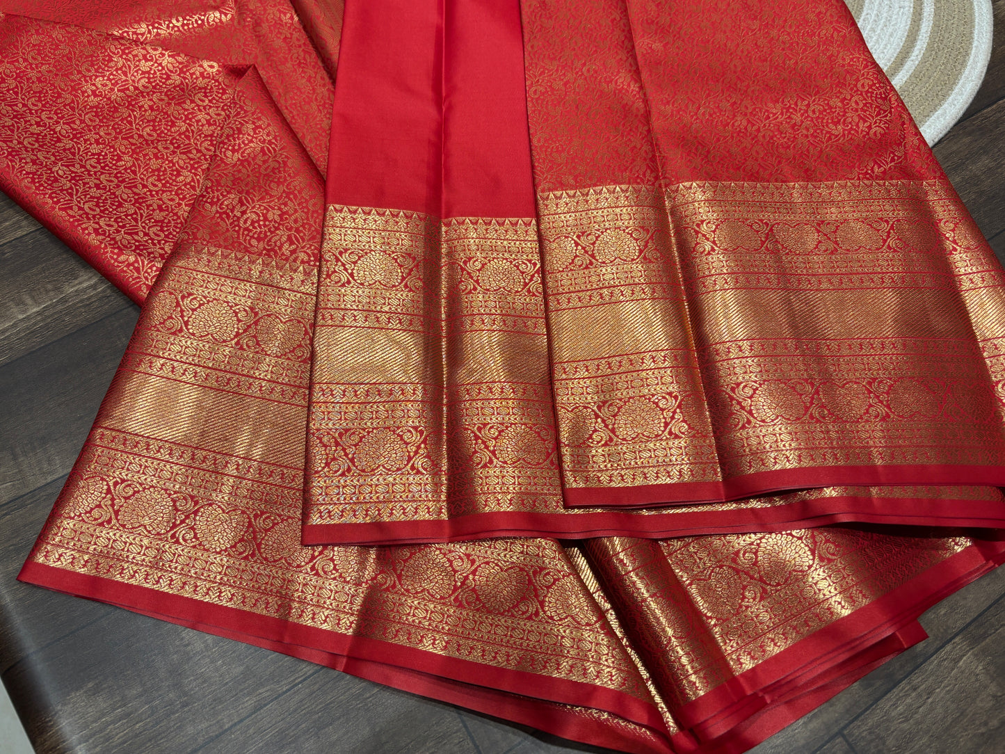 Semi Kanchipuram silk