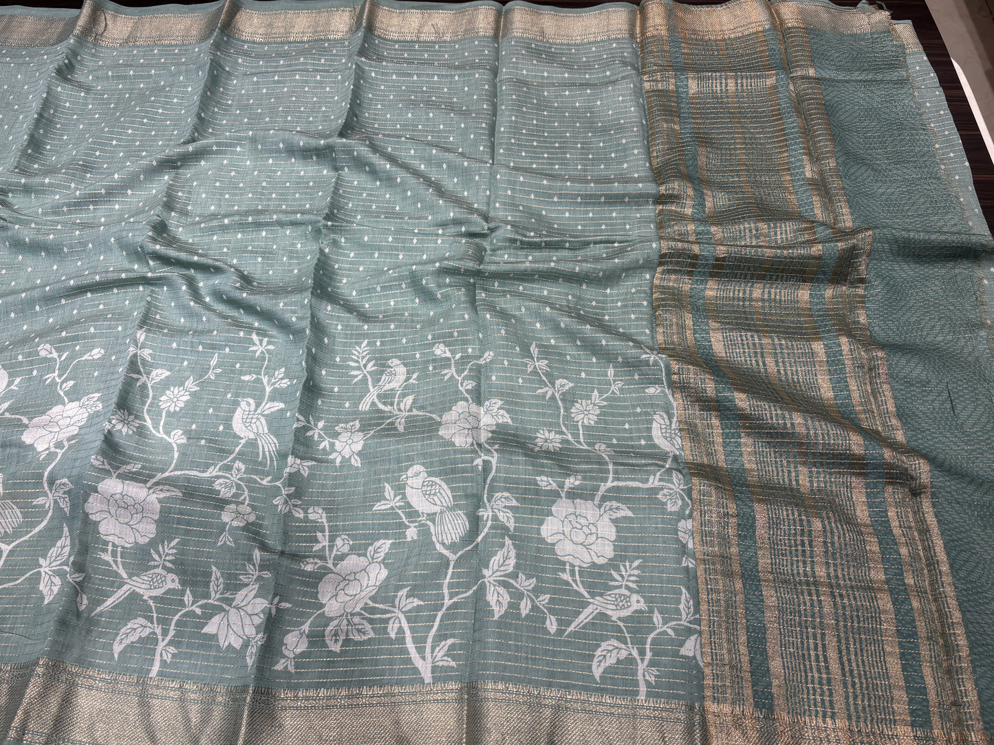 Butter crape saree