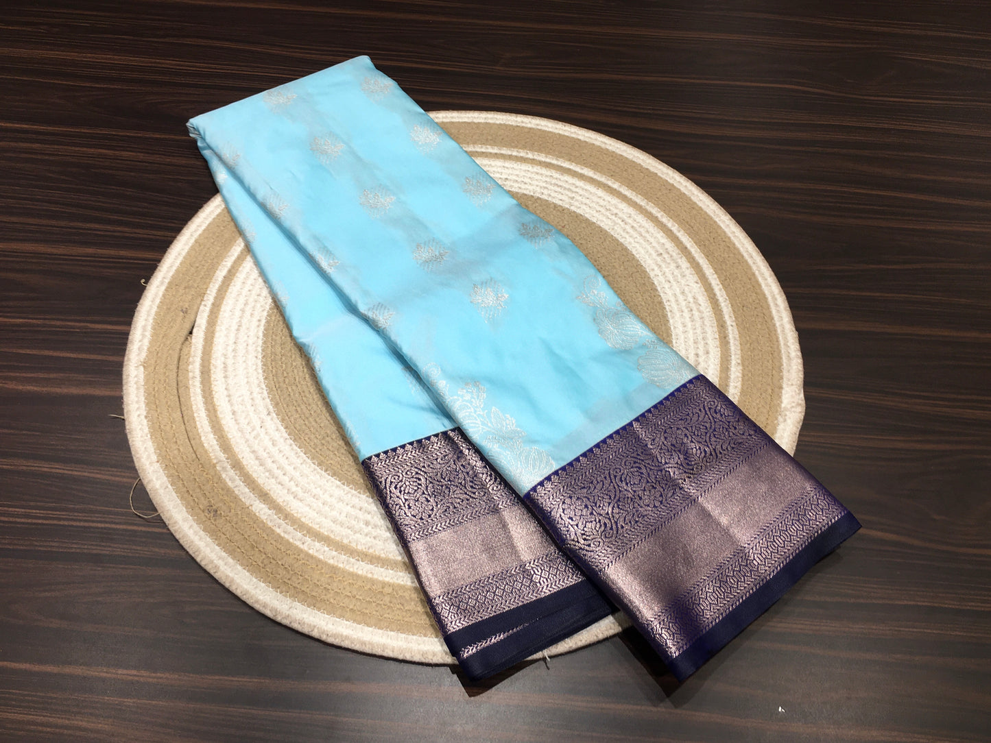 Semi Kanchipuram silk