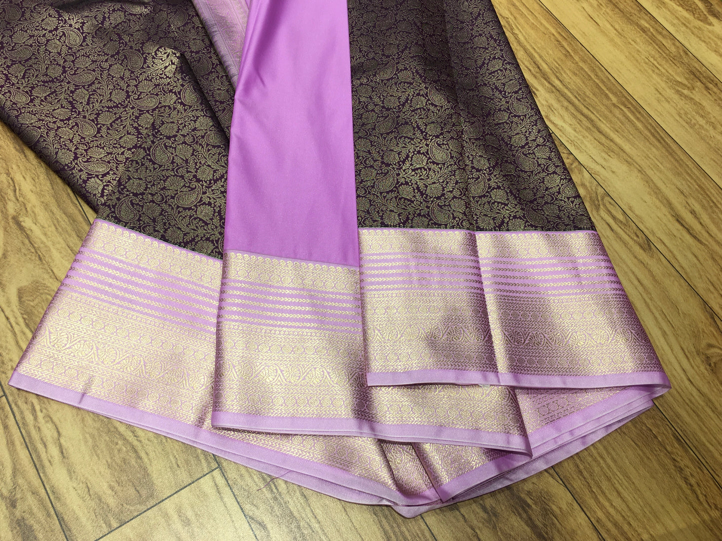 Semi Kanchipuram brocade