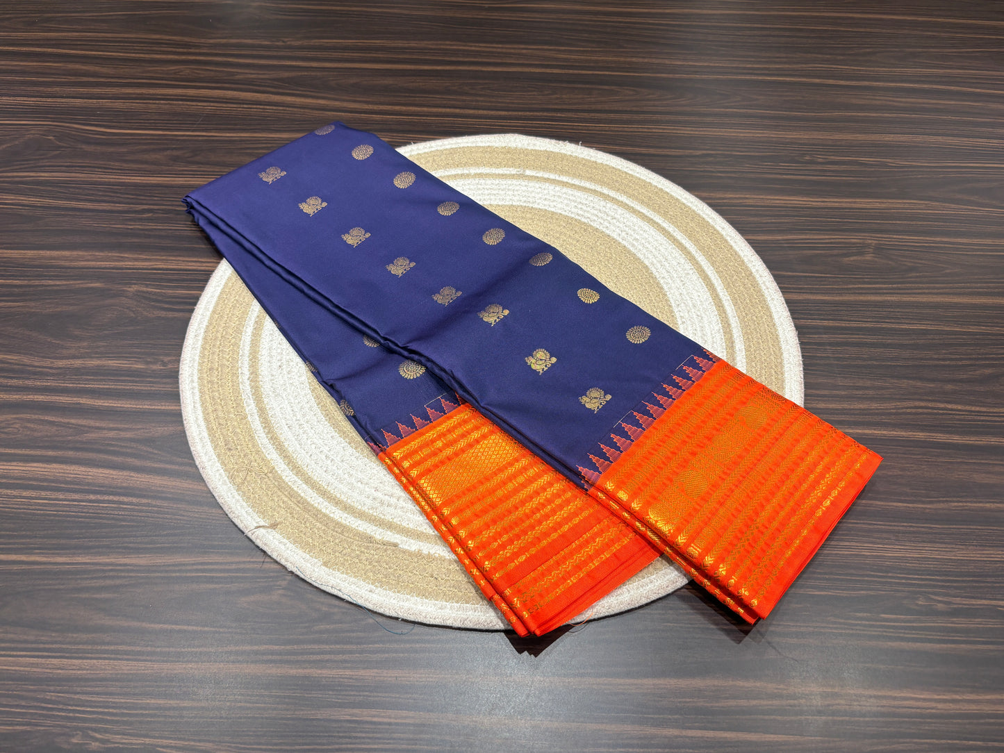 Semi Kanchipuram silk
