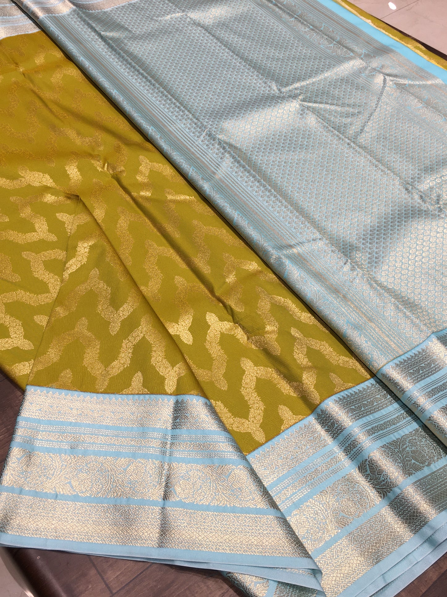 Semi Kanchipuram silk
