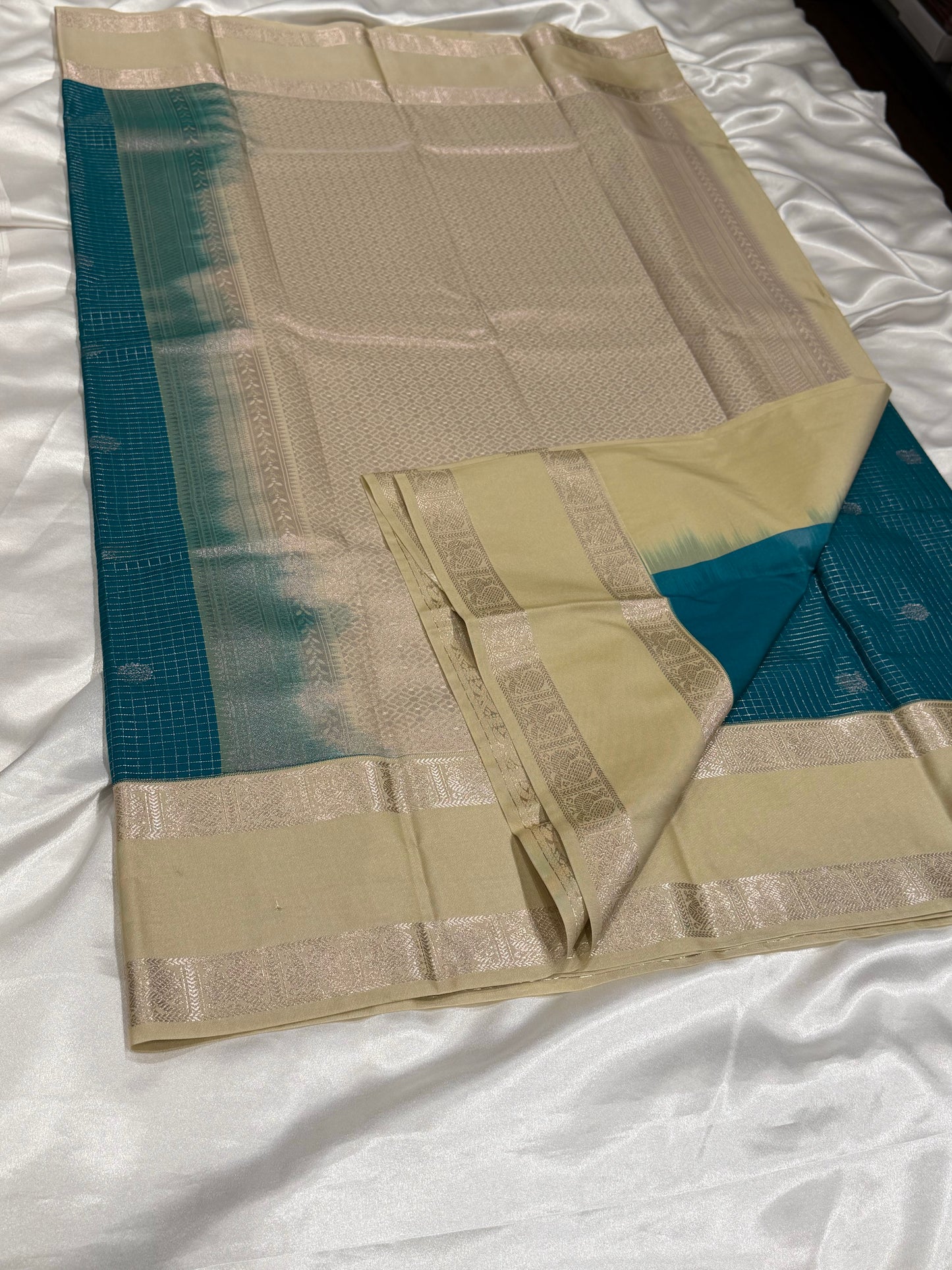 Semi Kanchipuram silk