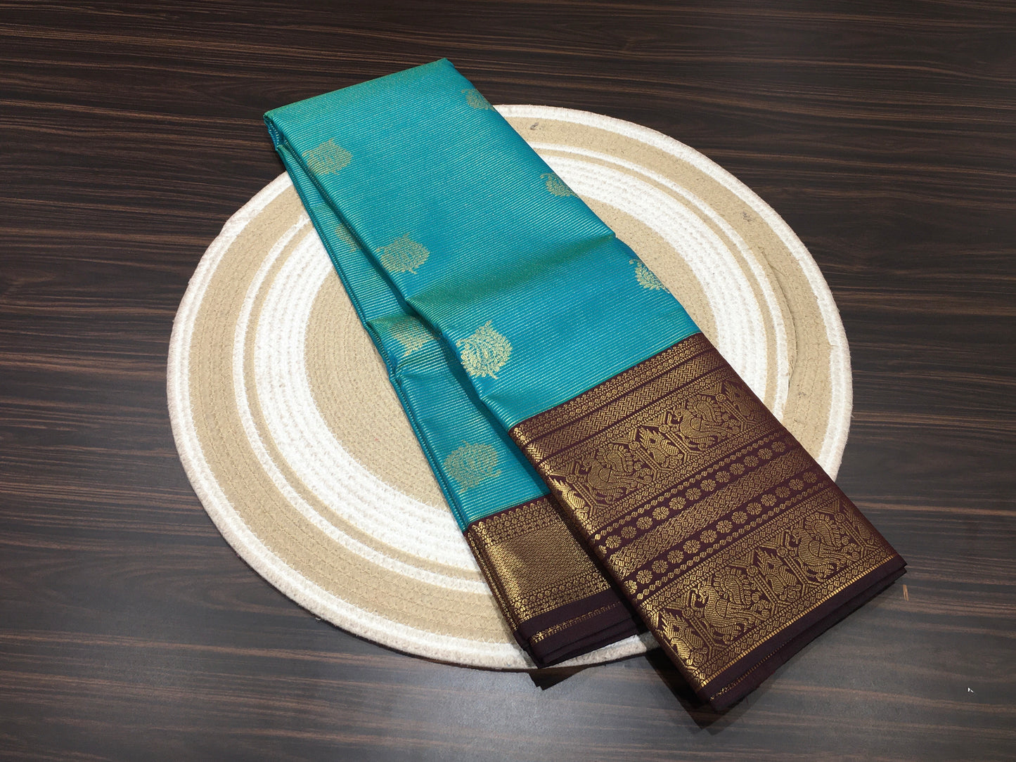 Semi Kanchipuram silk
