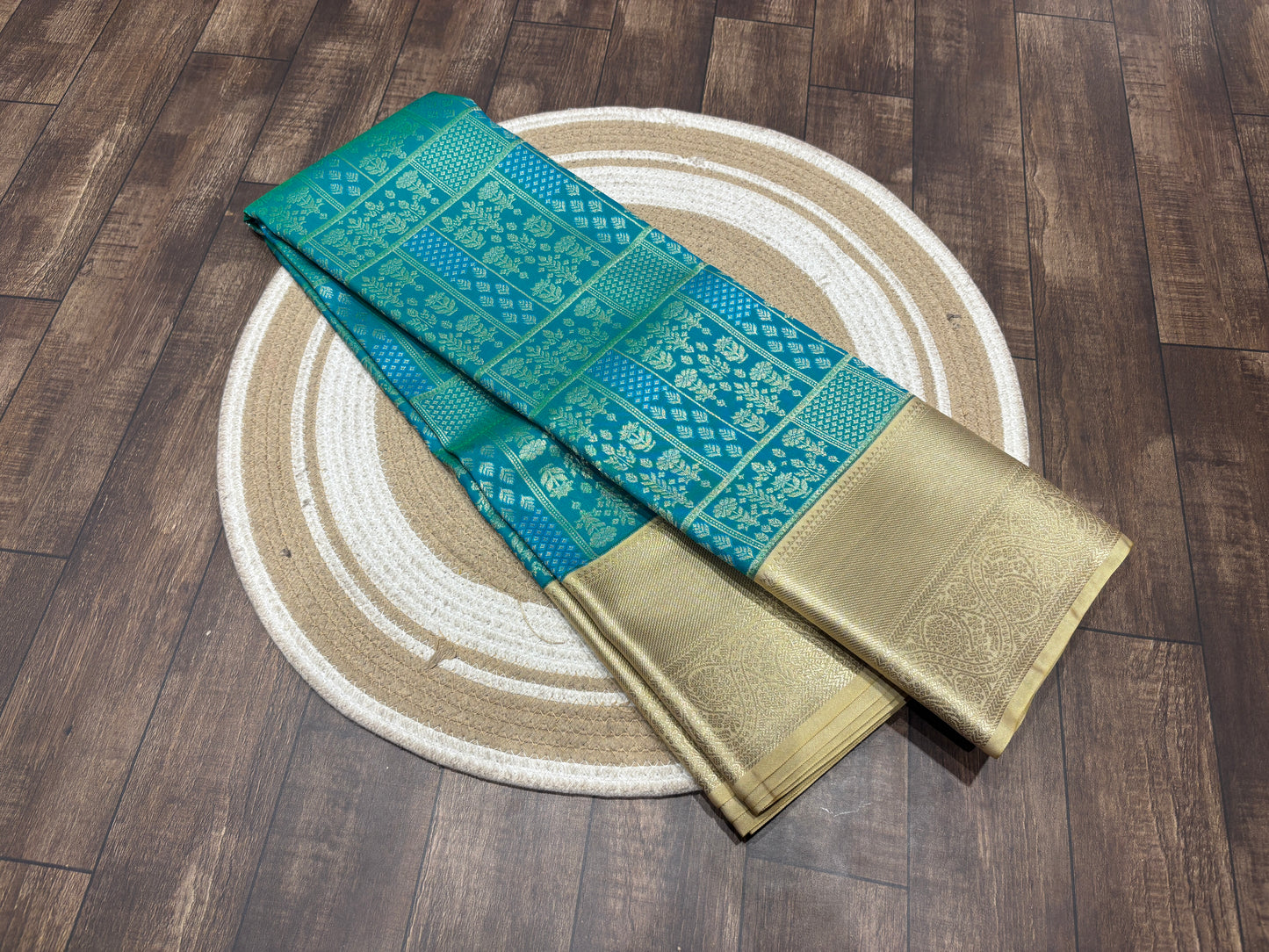 Semi Kanchipuram silk