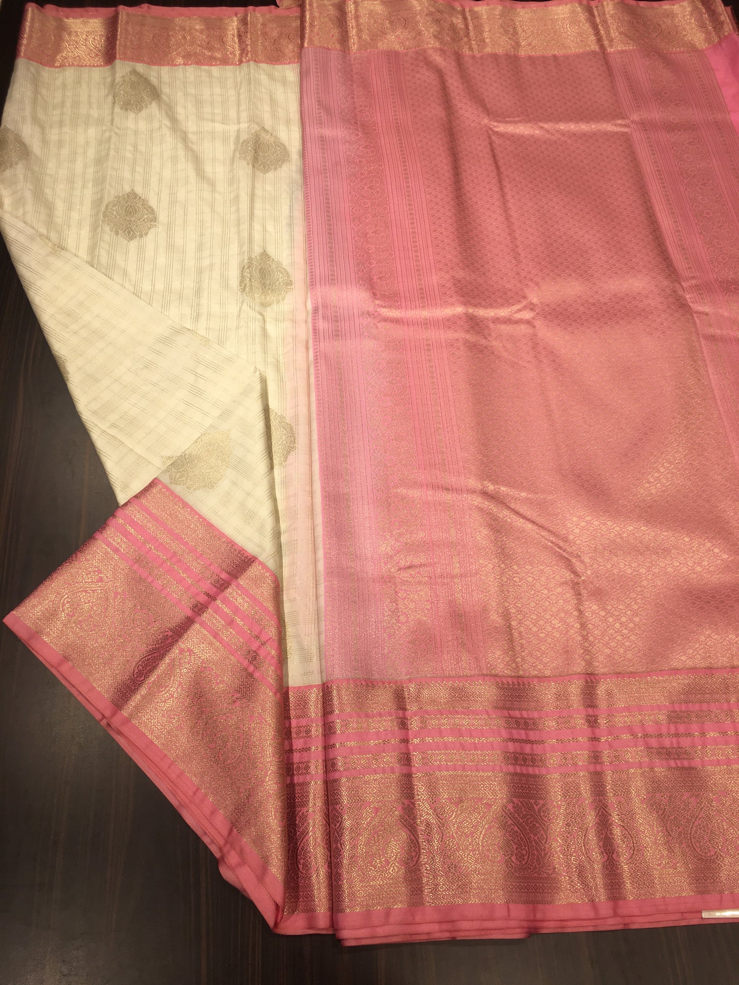 Semi Kanchipuram silk