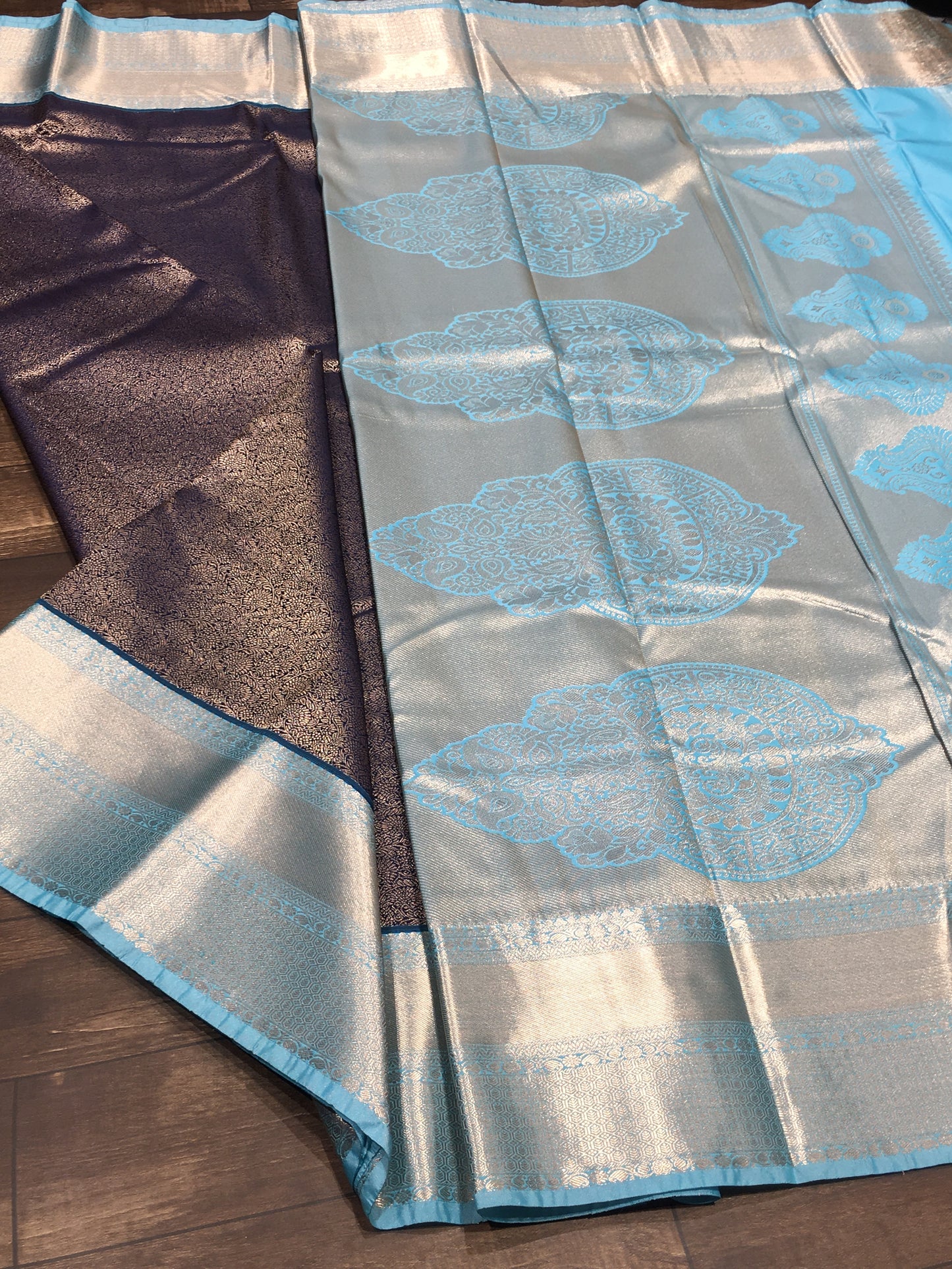 Semi Kanchipuram silk