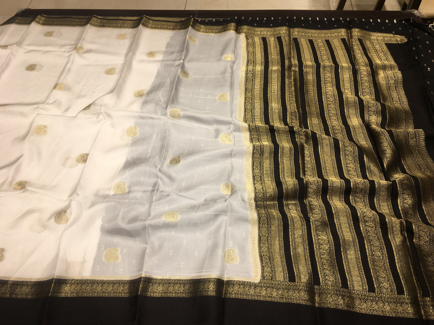 Moonga crape saree