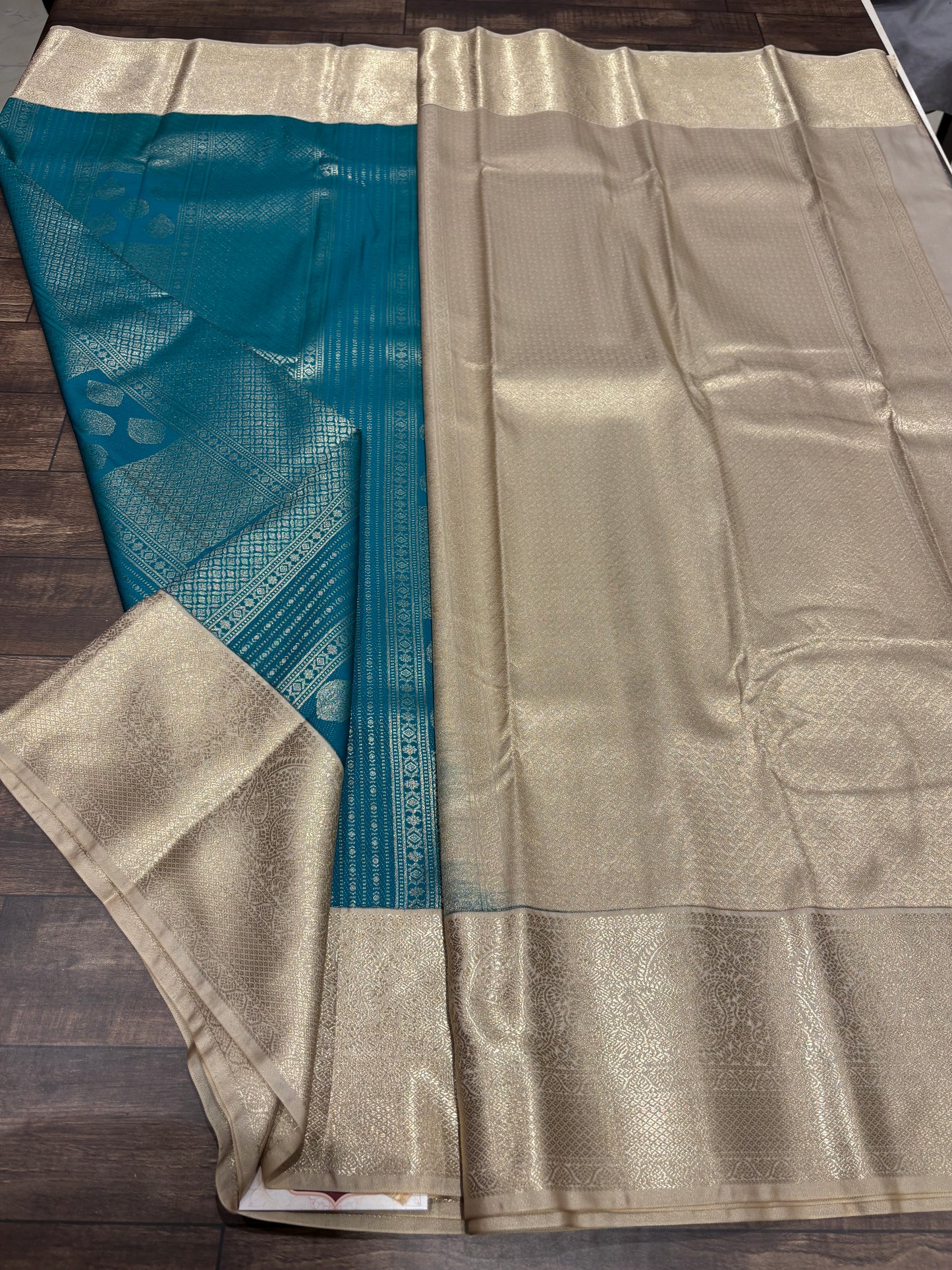 Semi Kanchipuram silk