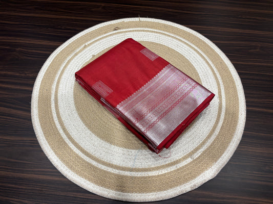 Semi Kanchipuram silk